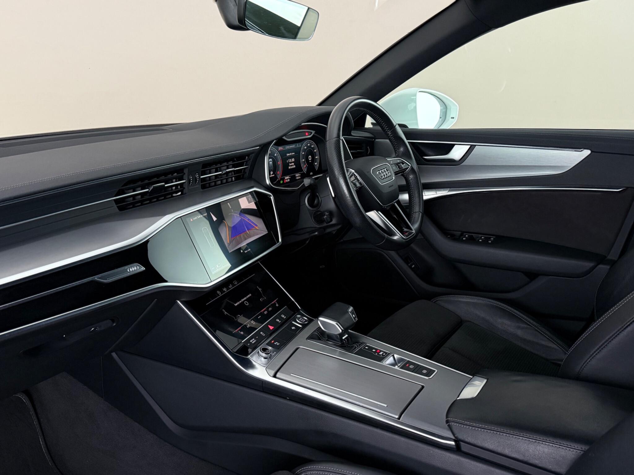 Audi A6 view 4