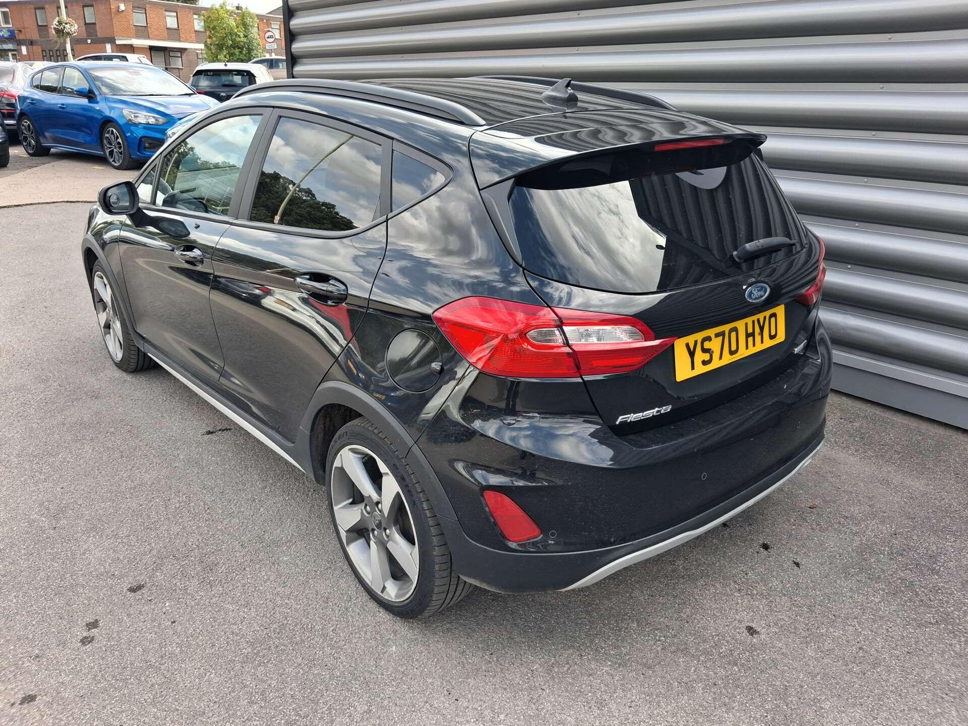 Ford Fiesta view 5