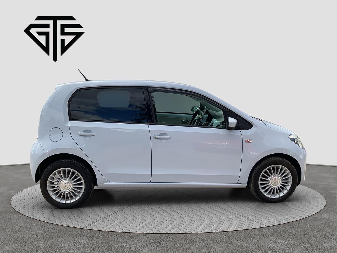 Volkswagen Up! view 2