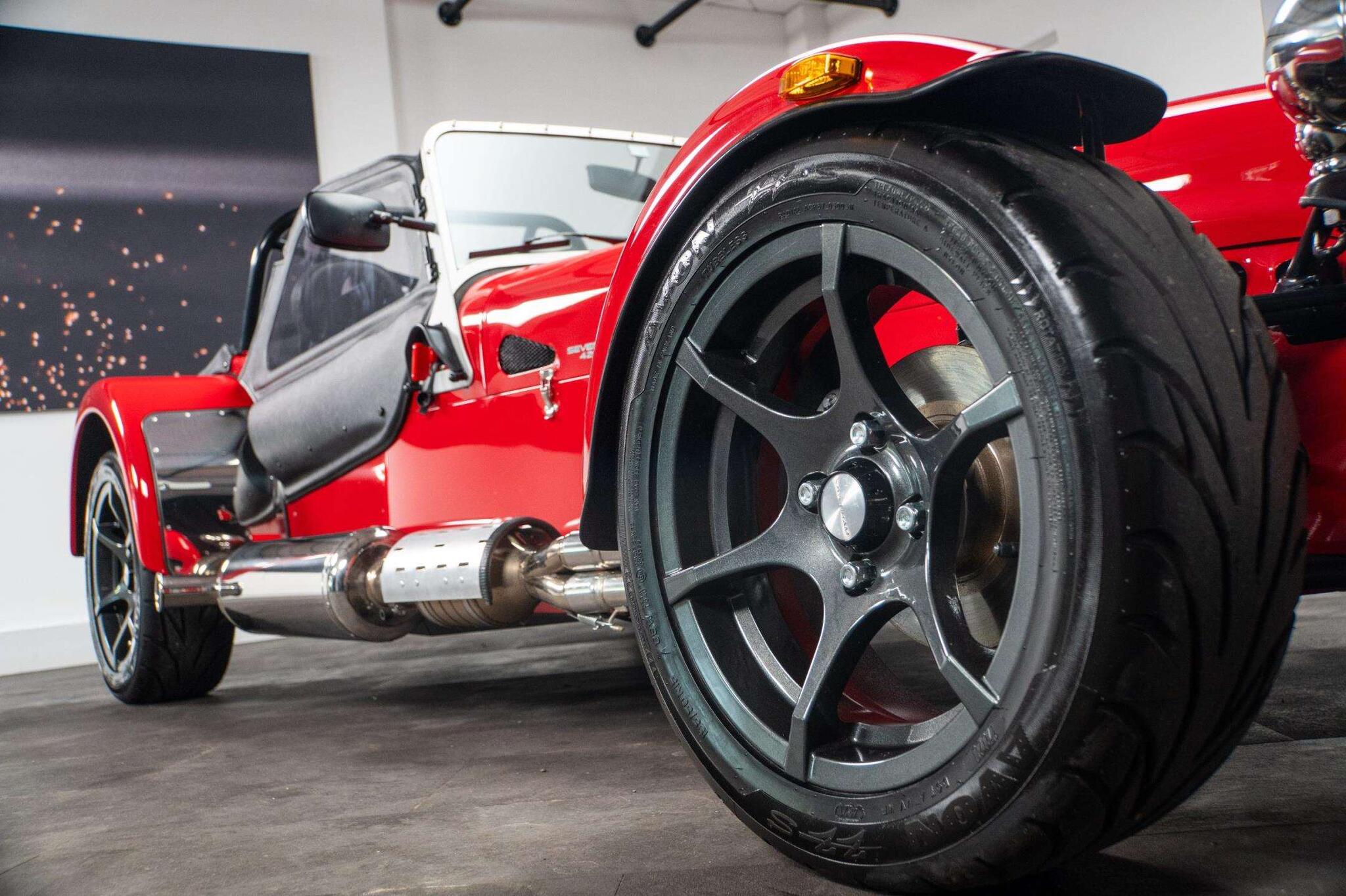 Caterham Seven view 13