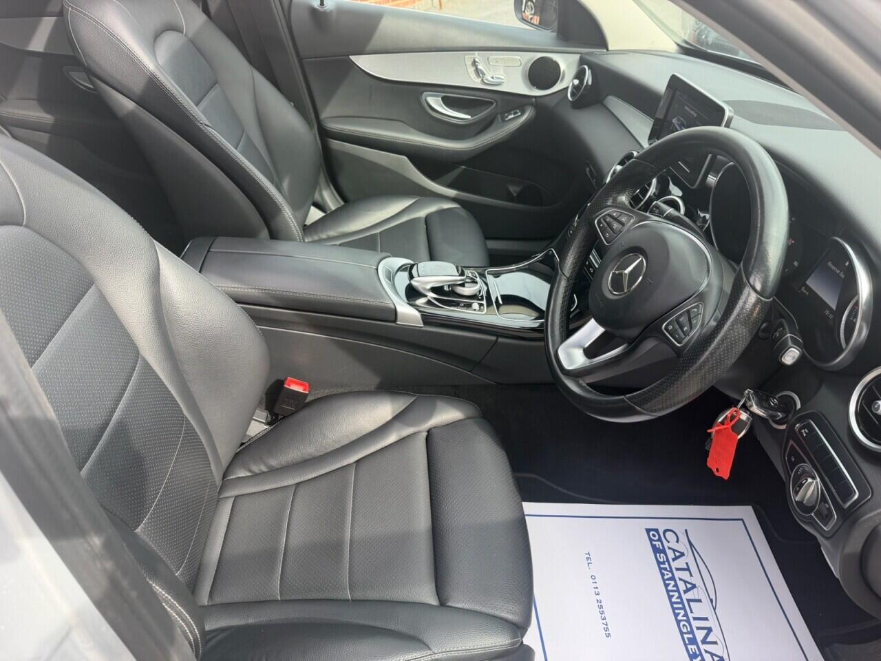 Mercedes-Benz C-Class view 17