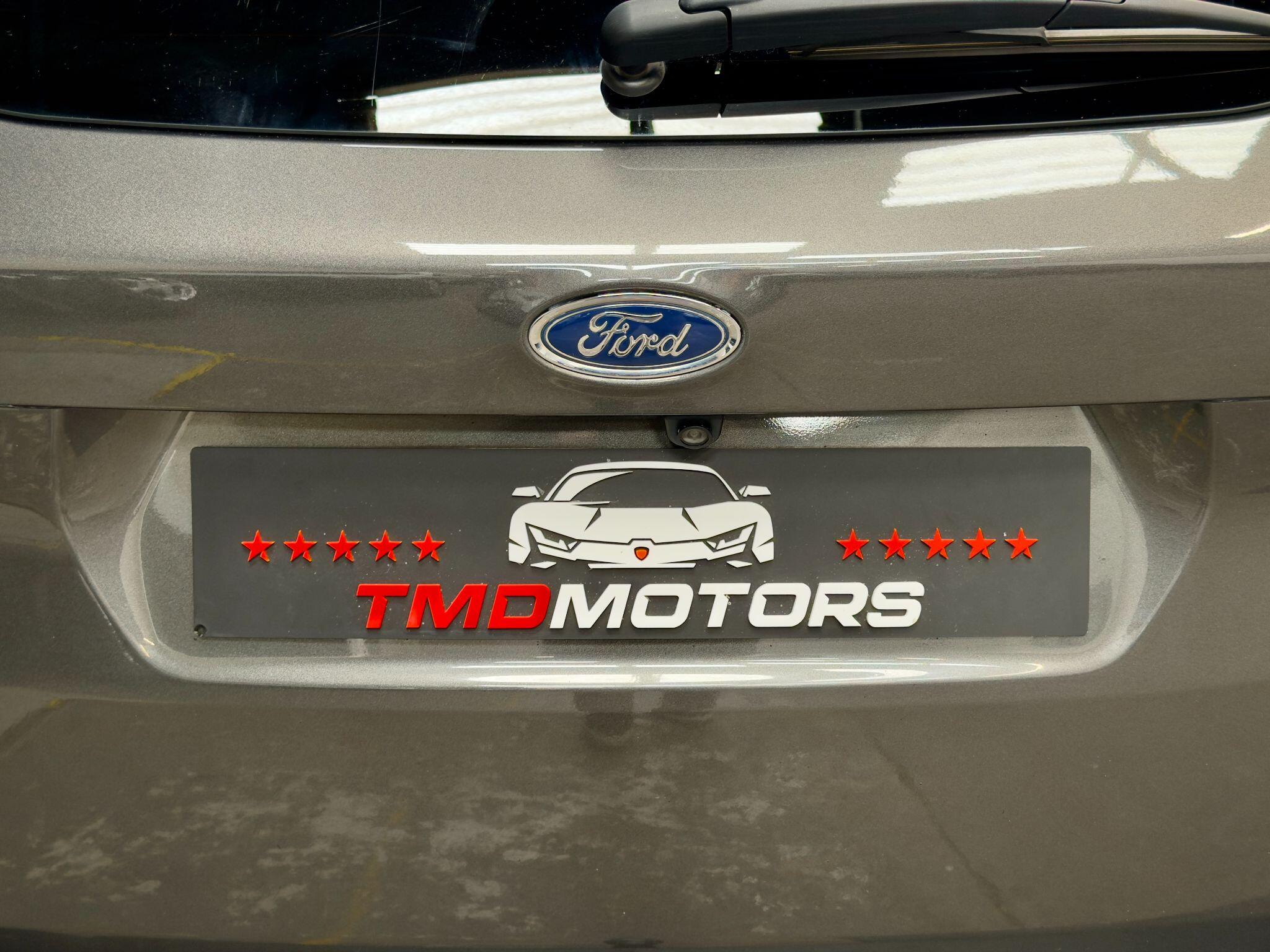 Ford C-Max view 31