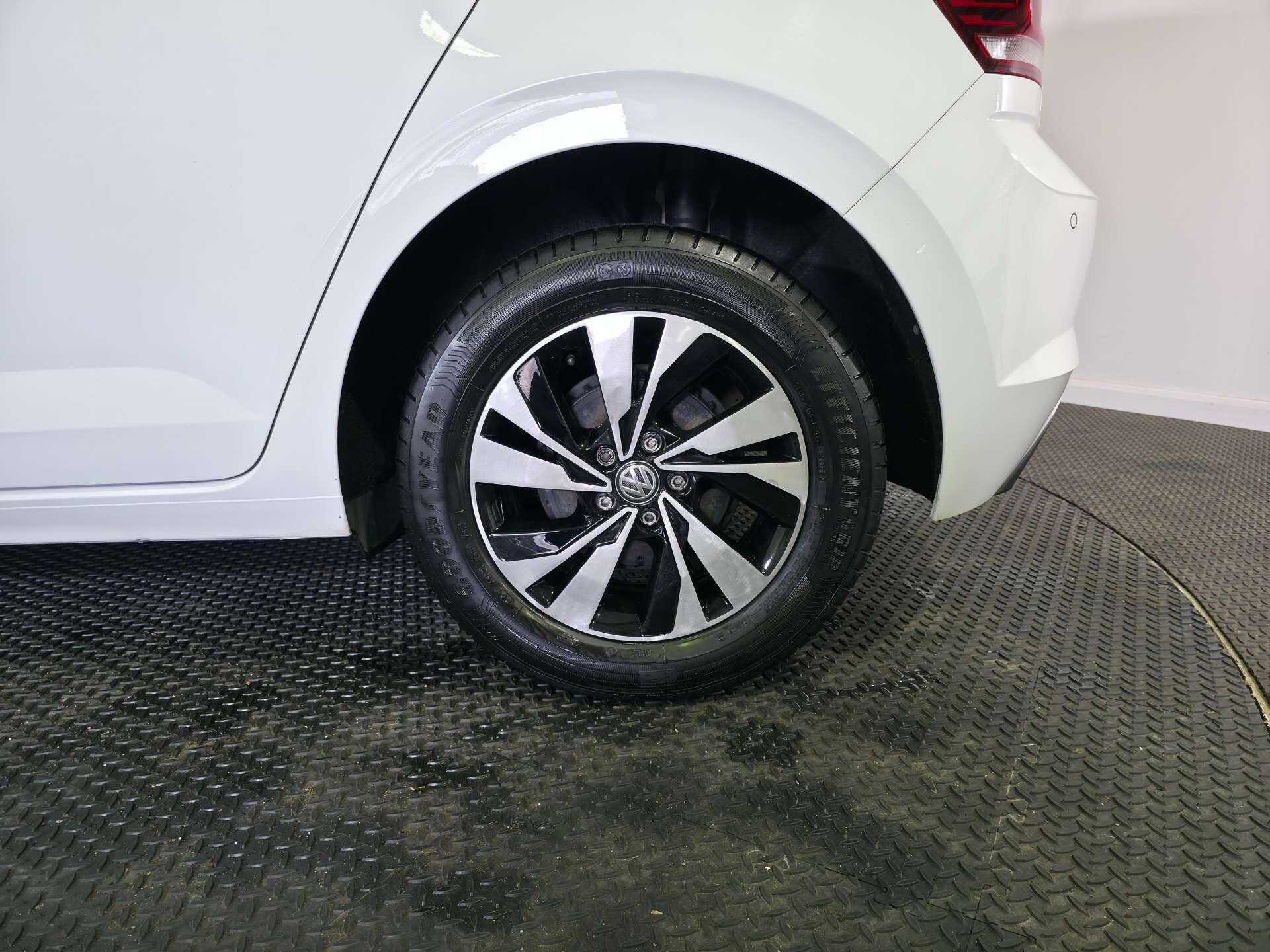 Volkswagen Polo view 57