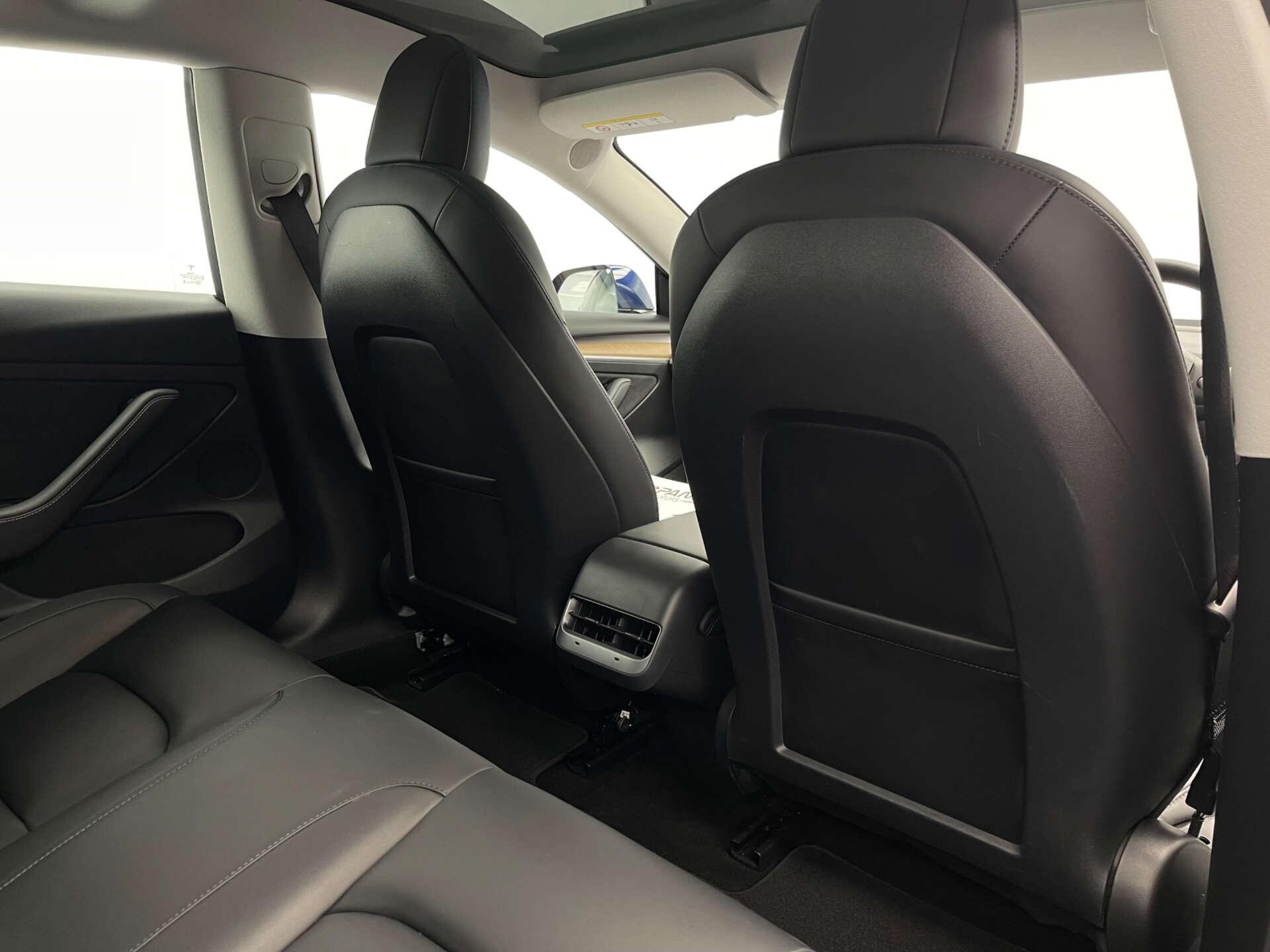 Tesla Model 3 view 22