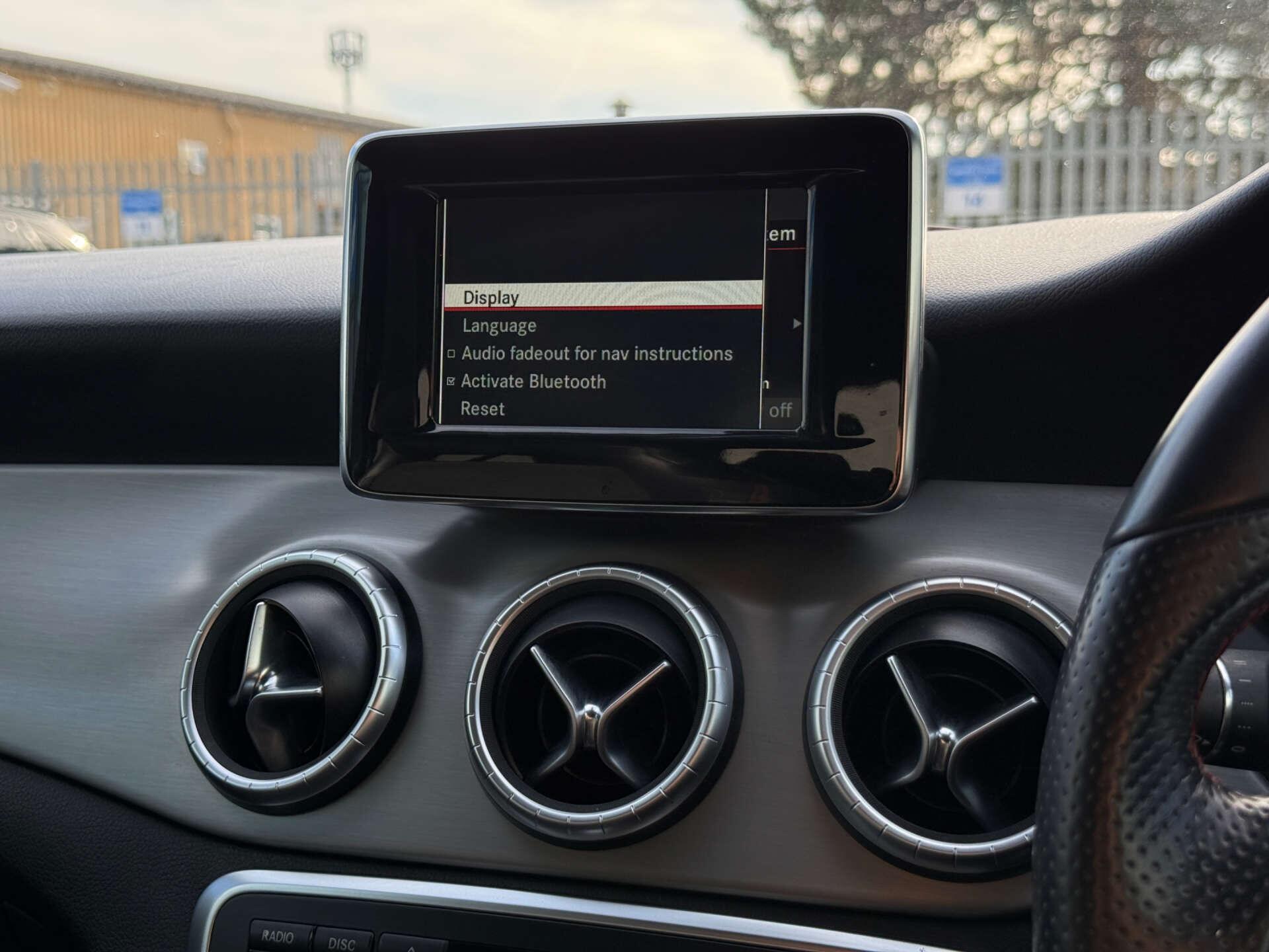 Mercedes-Benz Cla view 62