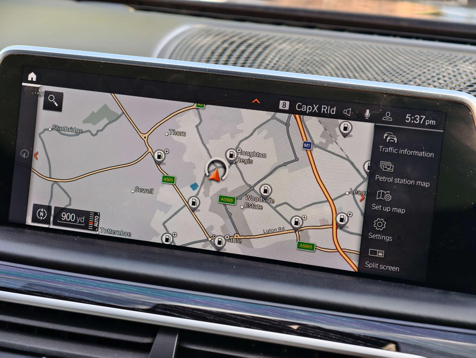 BMW 7 Series view 43