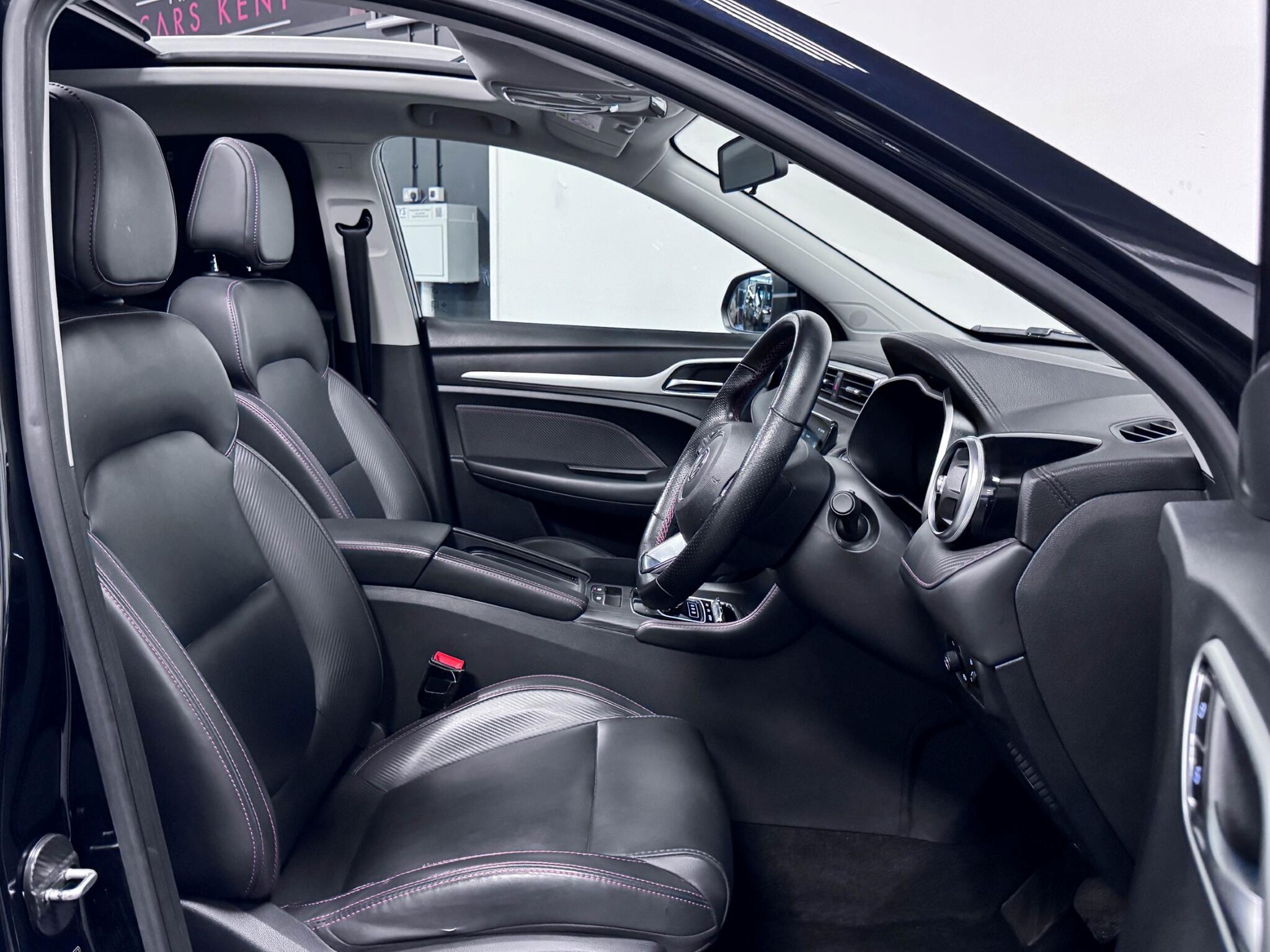 MG MG ZS view 29