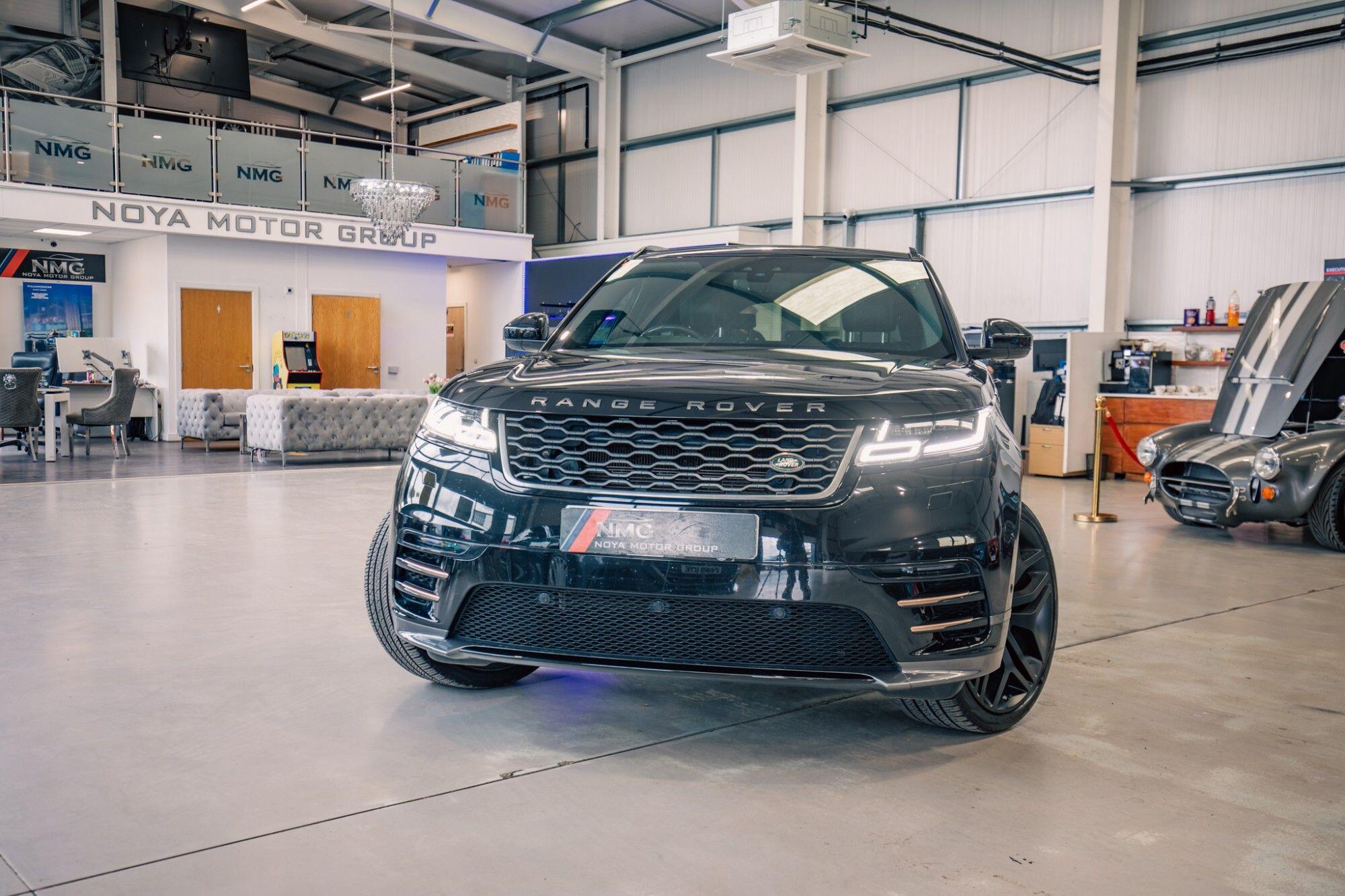 Land Rover Range Rover Velar view 4