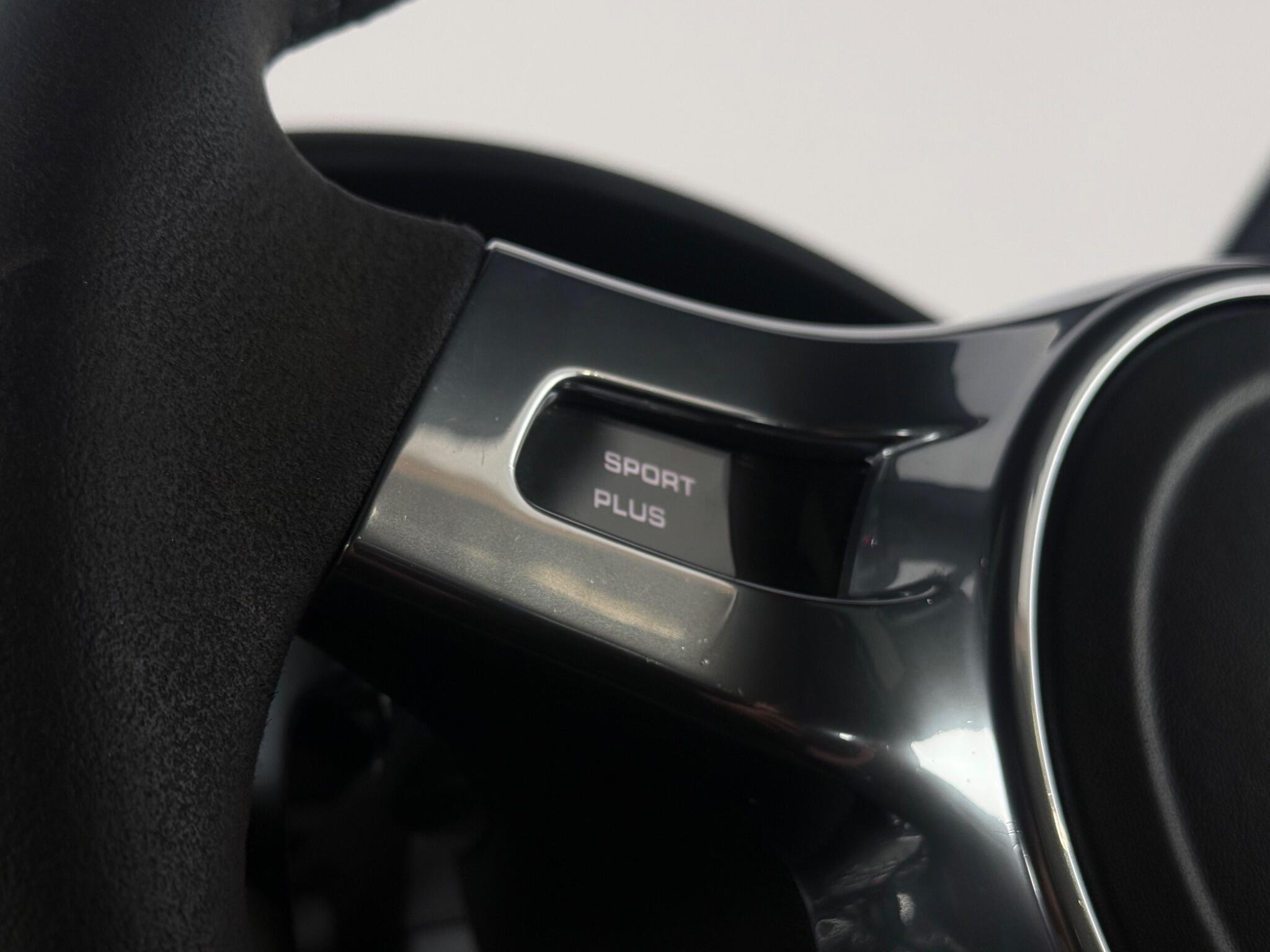 Porsche Panamera view 31