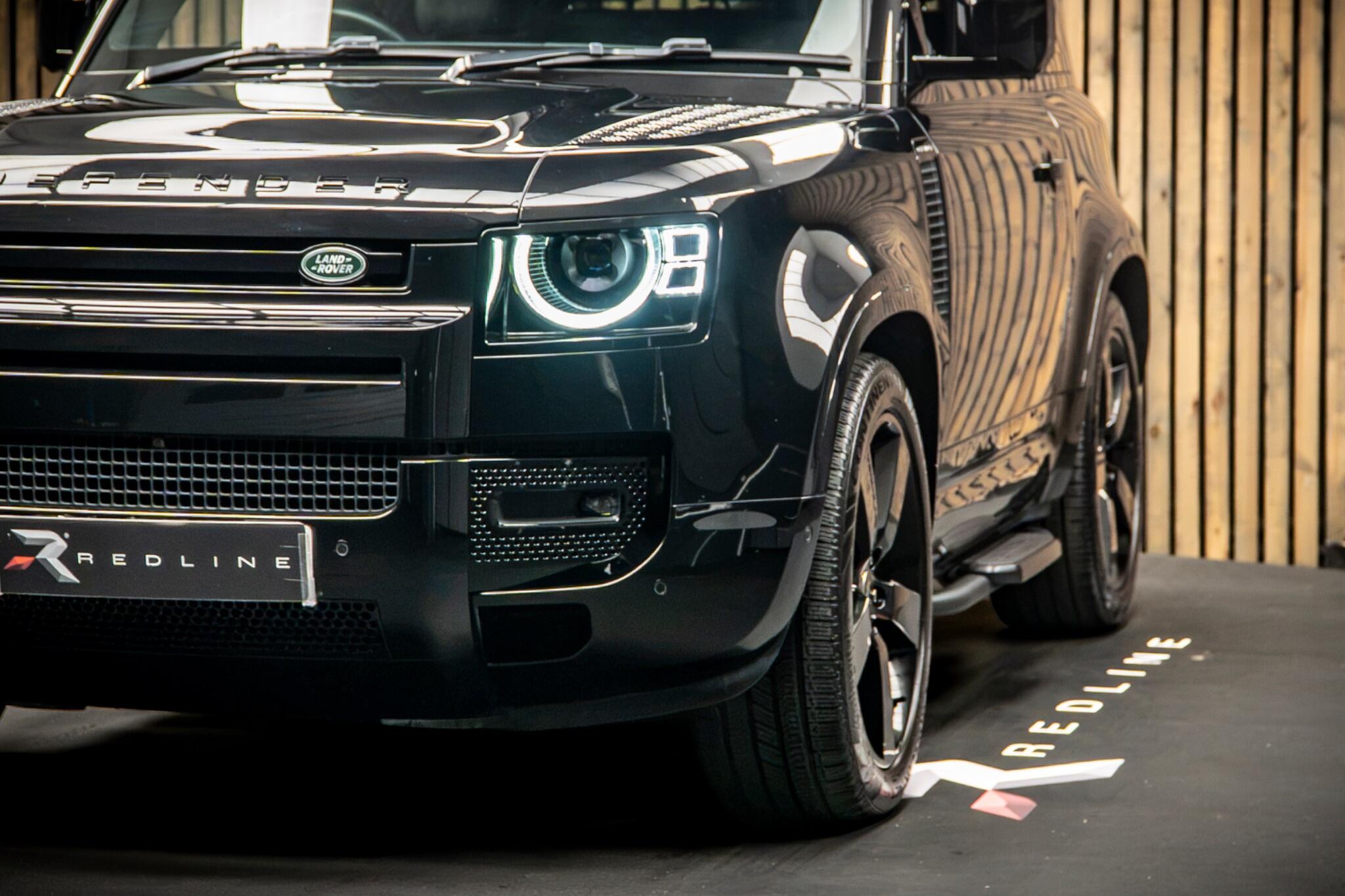 Land Rover Defender view 13