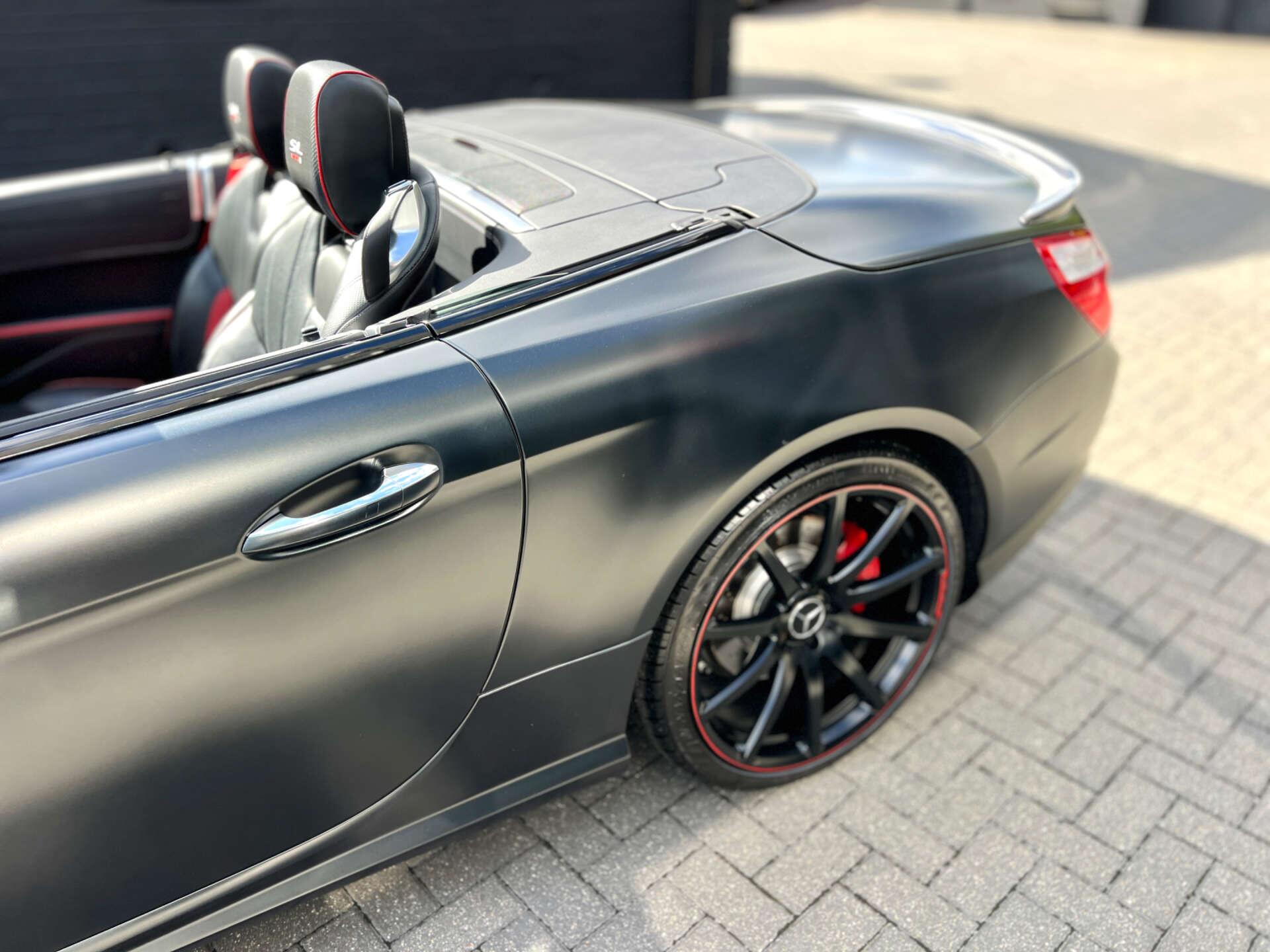 Mercedes-Benz SL view 22