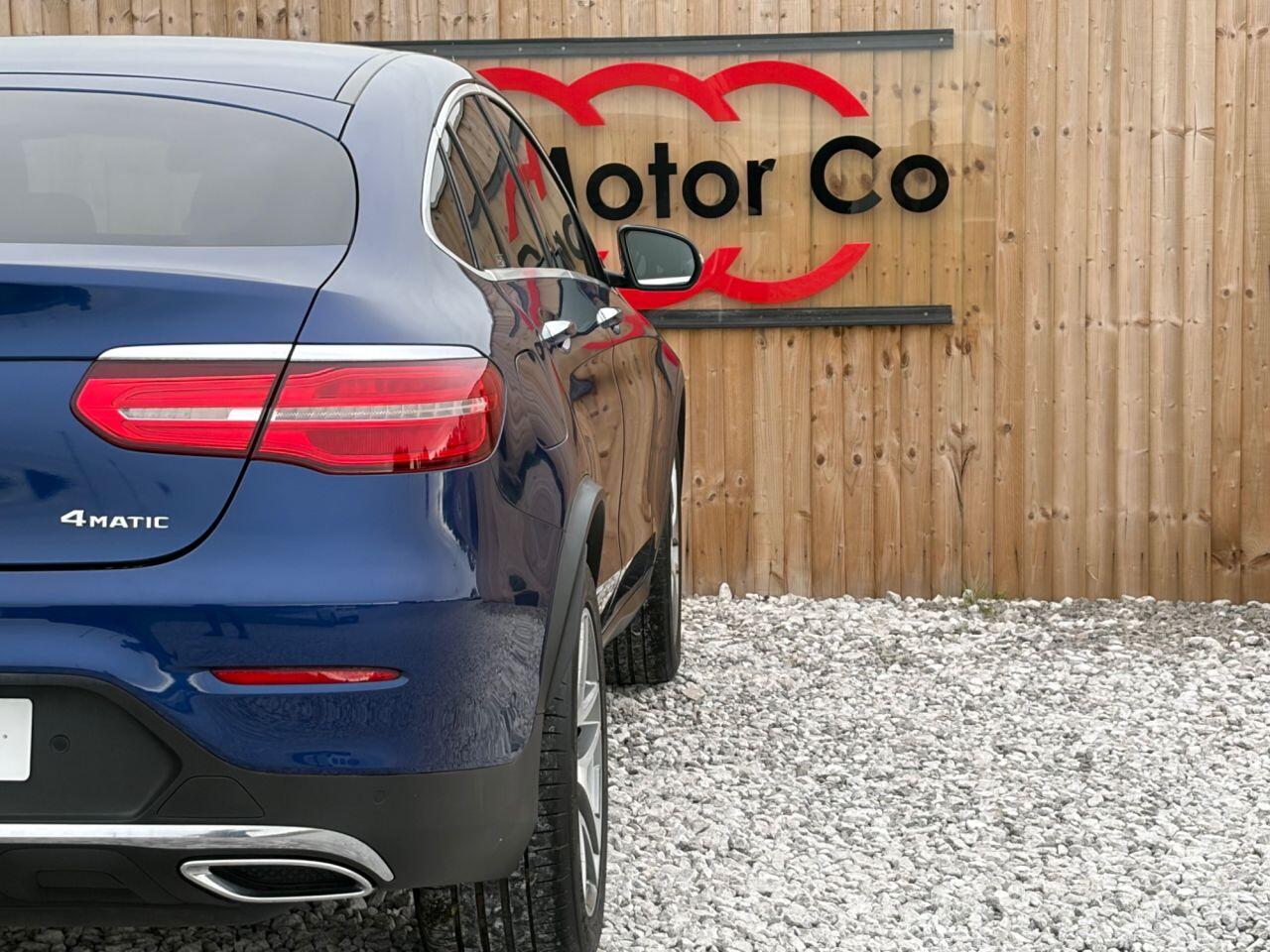 Mercedes-Benz GLC view 12
