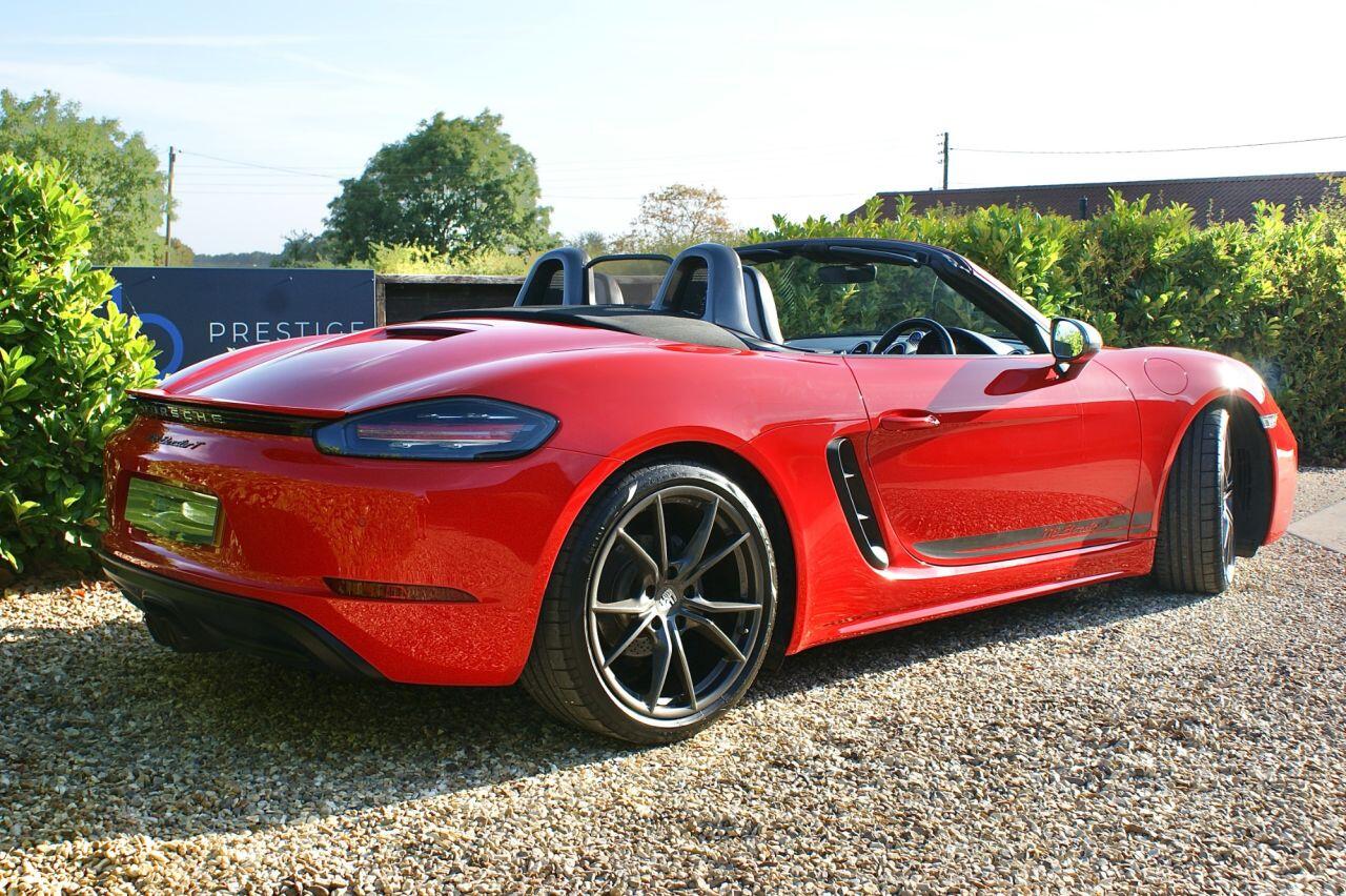 Porsche 718 Boxster view 4