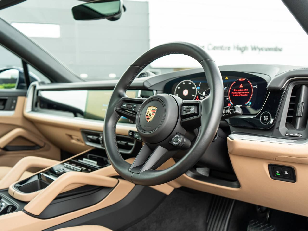 Porsche Cayenne view 4