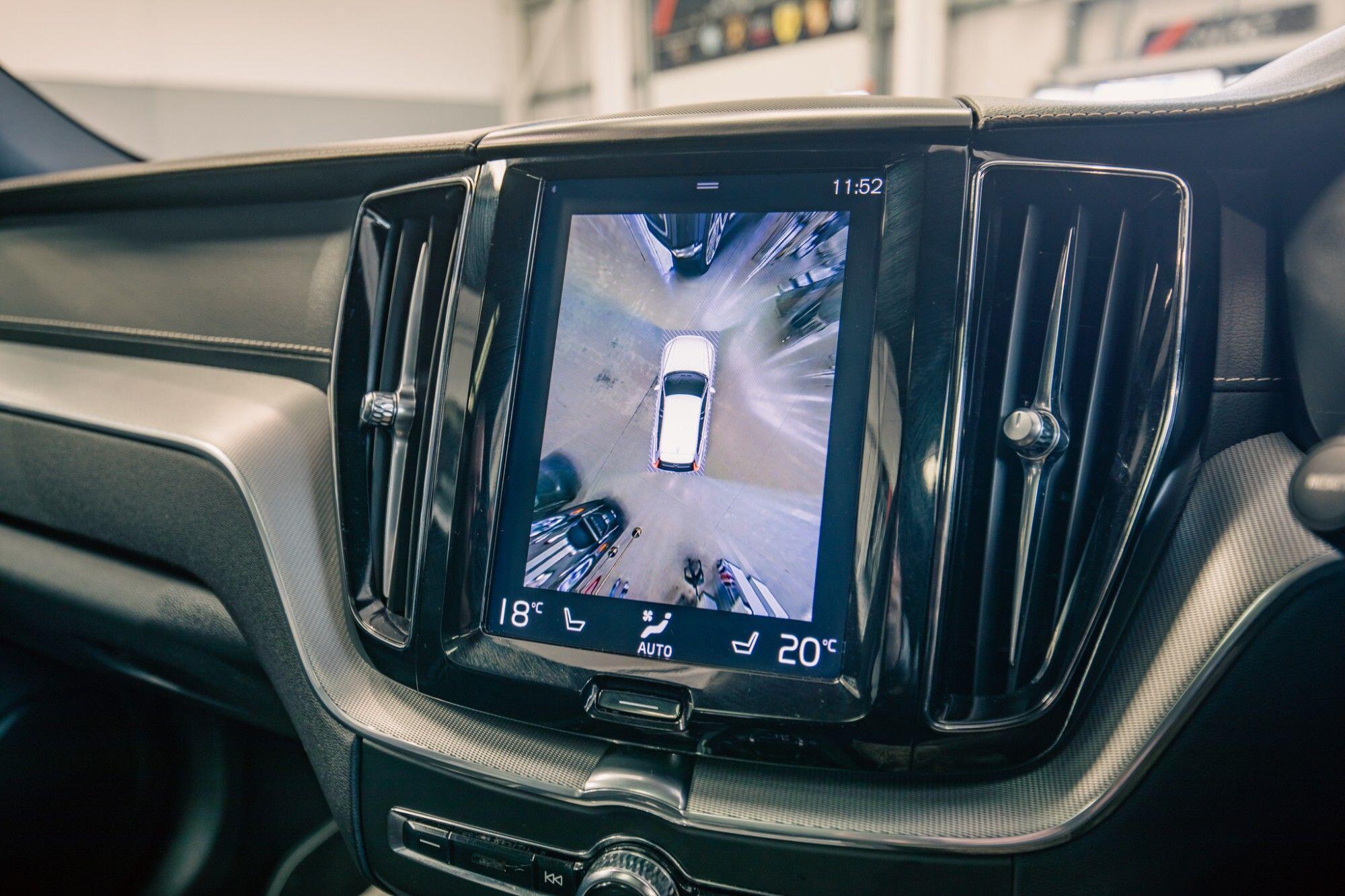 Volvo XC60 view 18