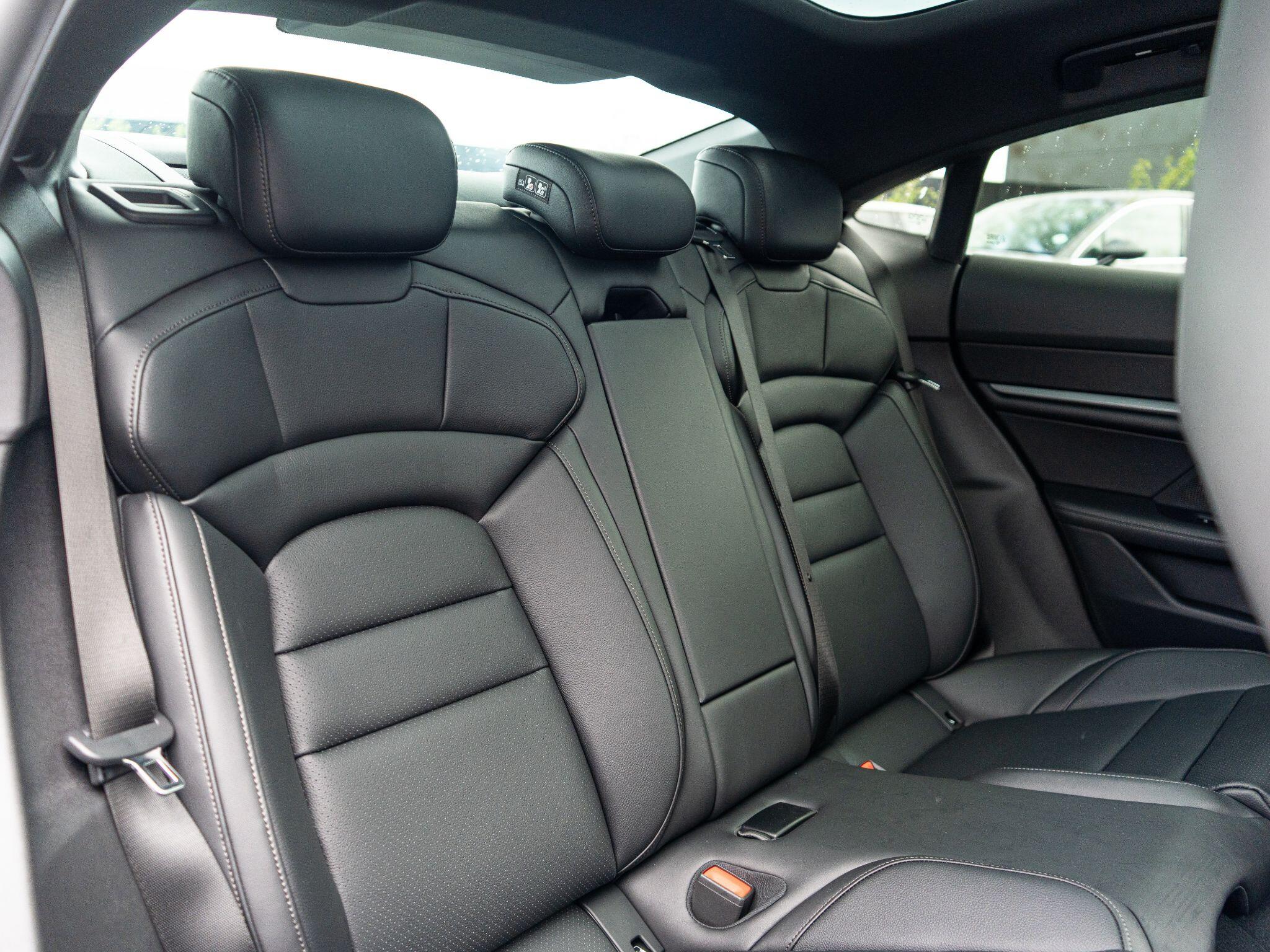 Porsche Taycan view 25