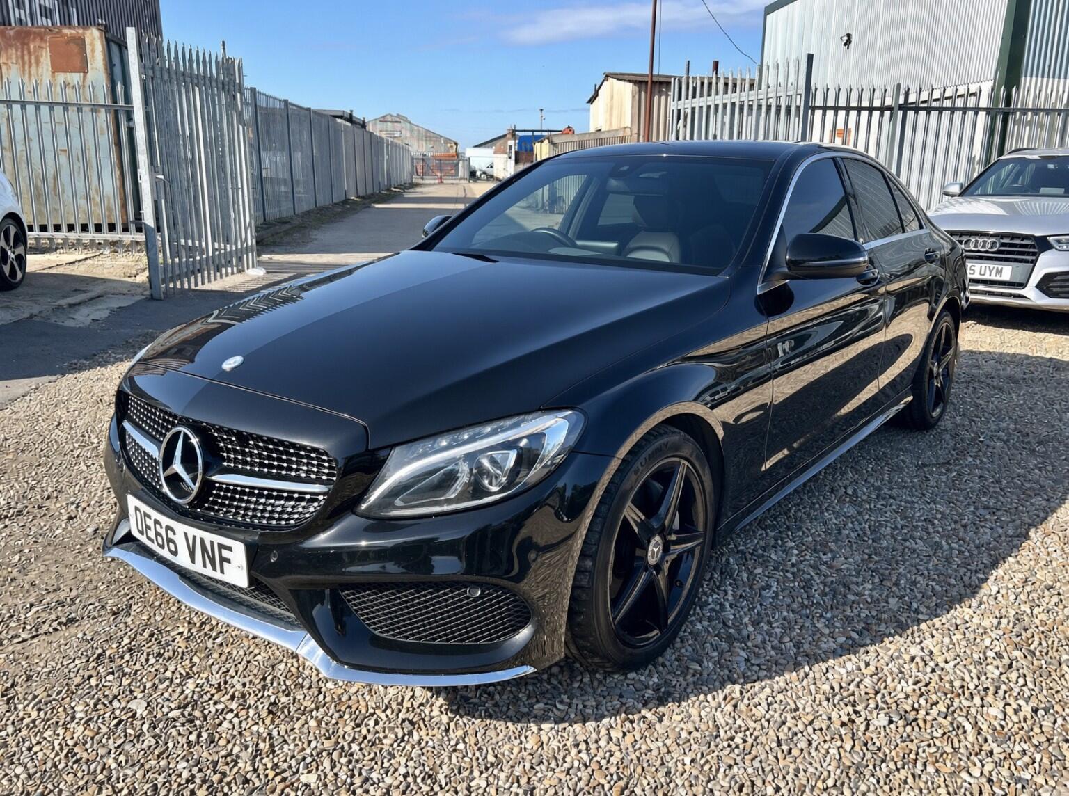 Mercedes-Benz C-Class view 8