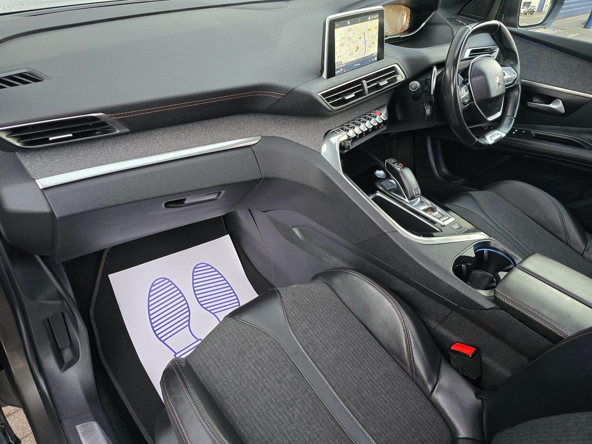 Peugeot 3008 view 10