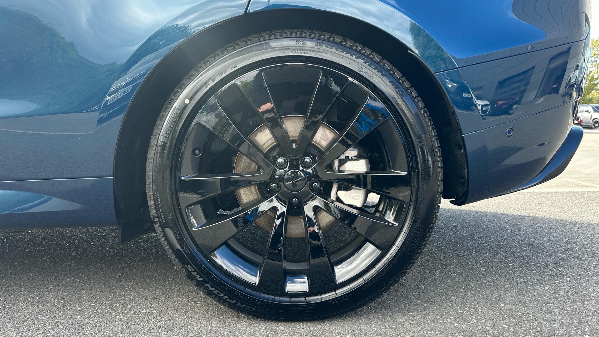 Land Rover Range Rover Sport view 18