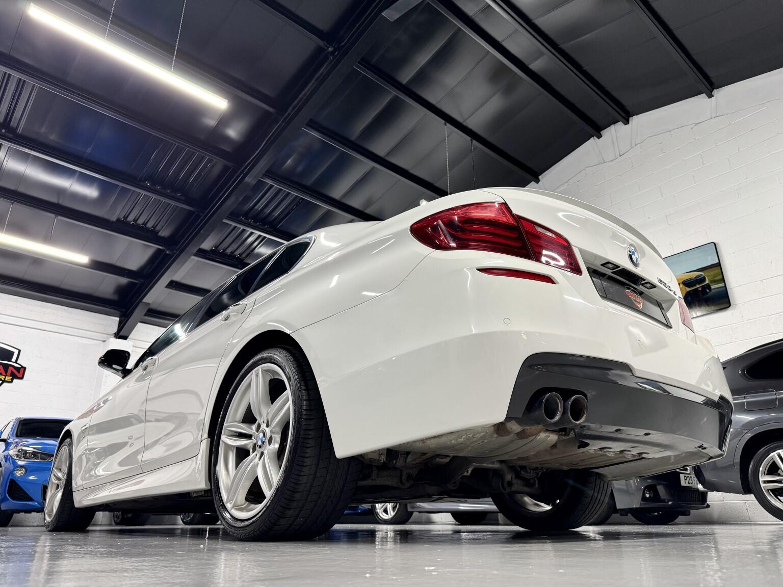 BMW 5 Series view 7