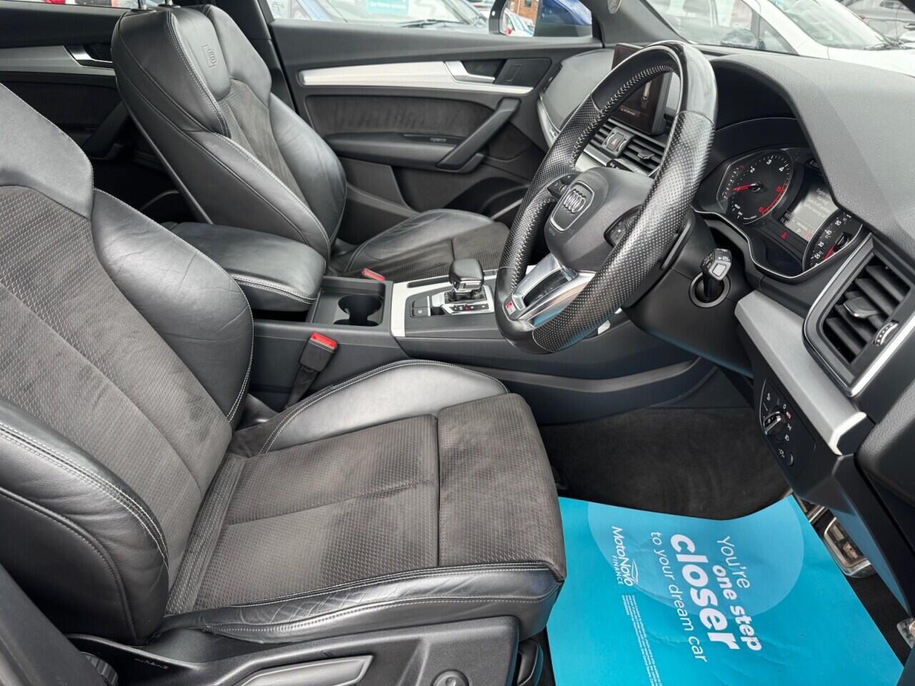 Audi Q5 view 33