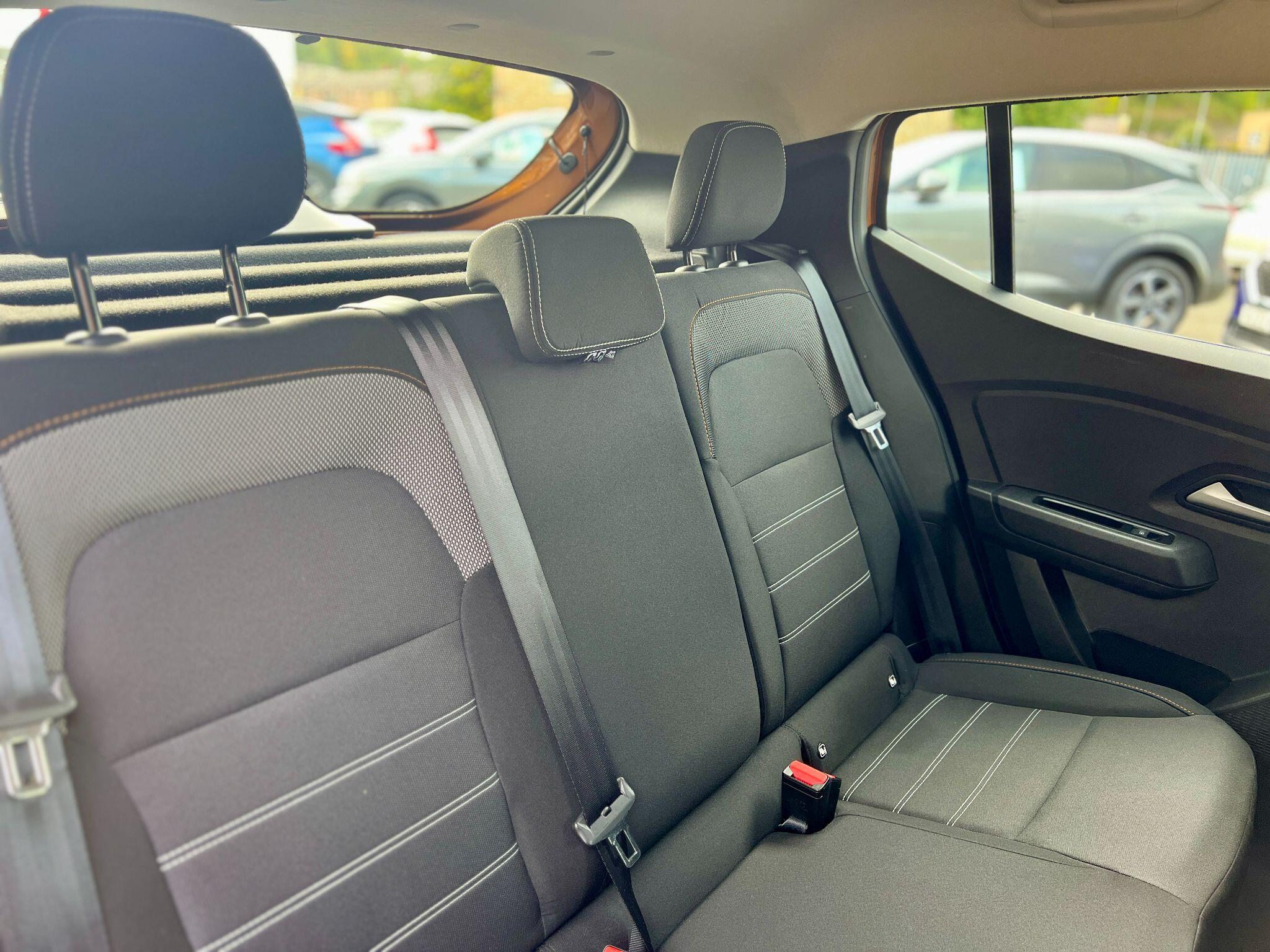Dacia Sandero view 17