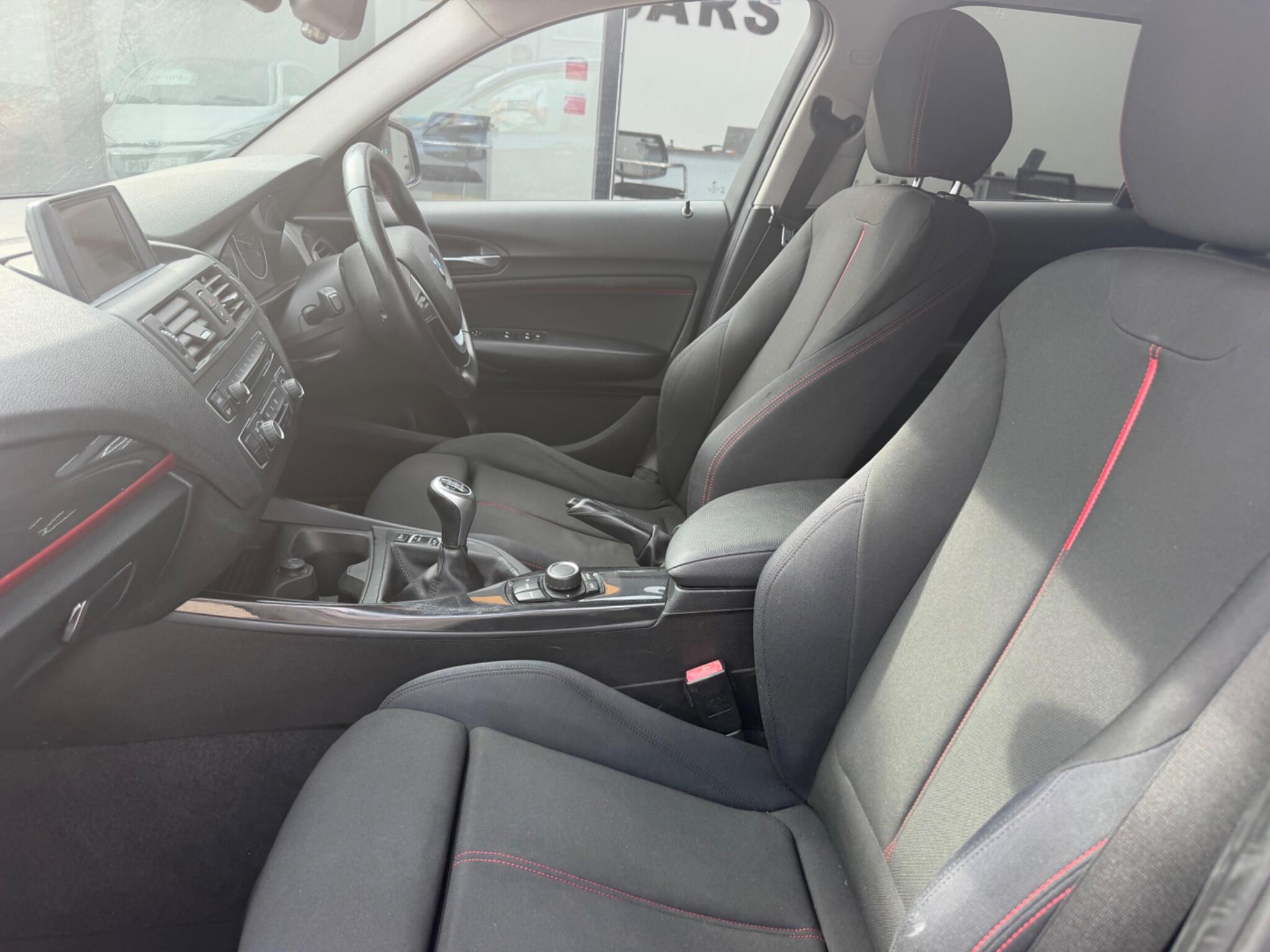 BMW 1 Series view 15