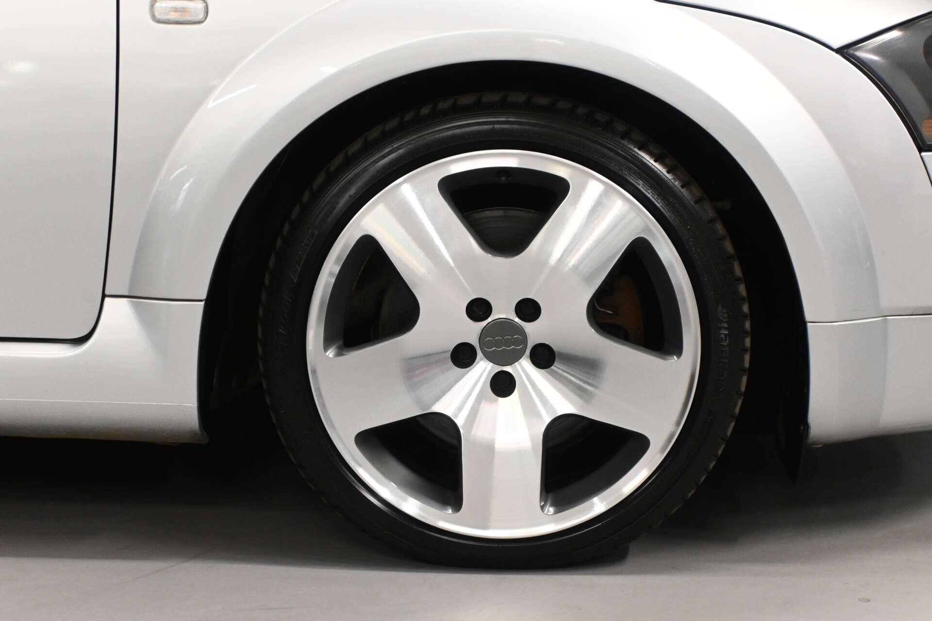 Audi TT view 65