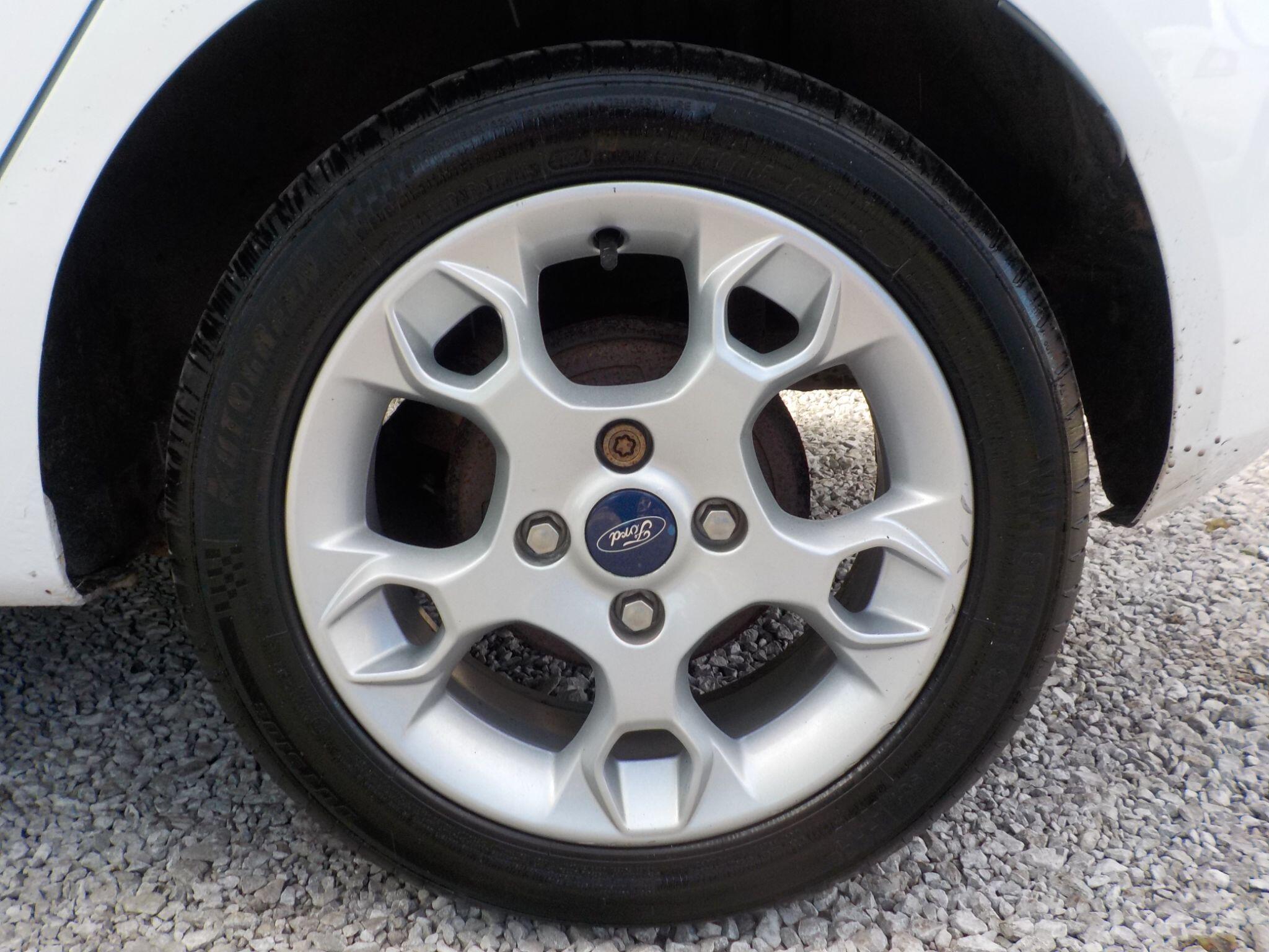 Ford Fiesta 1.25 Zetec Euro 5 5dr