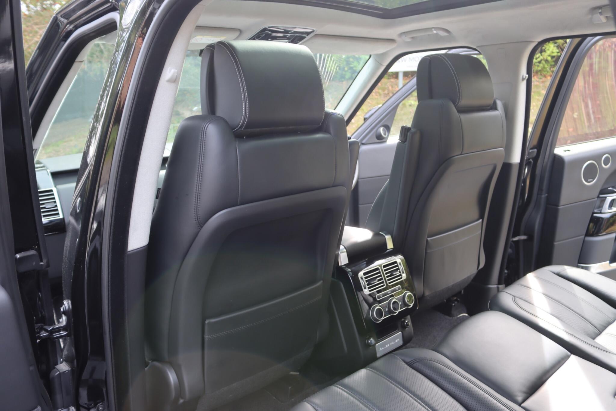 Land Rover Range Rover view 27