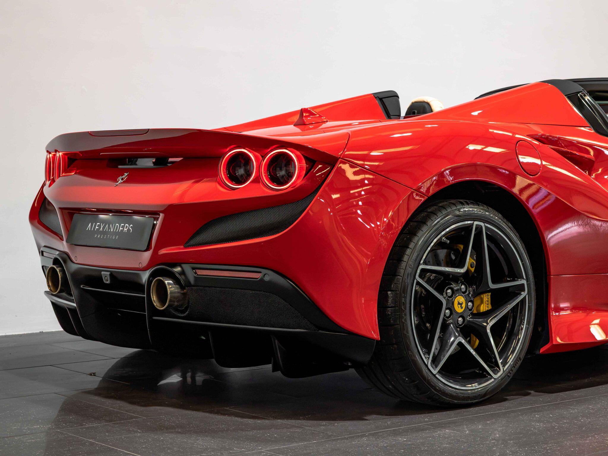 Ferrari F8 Spider view 14