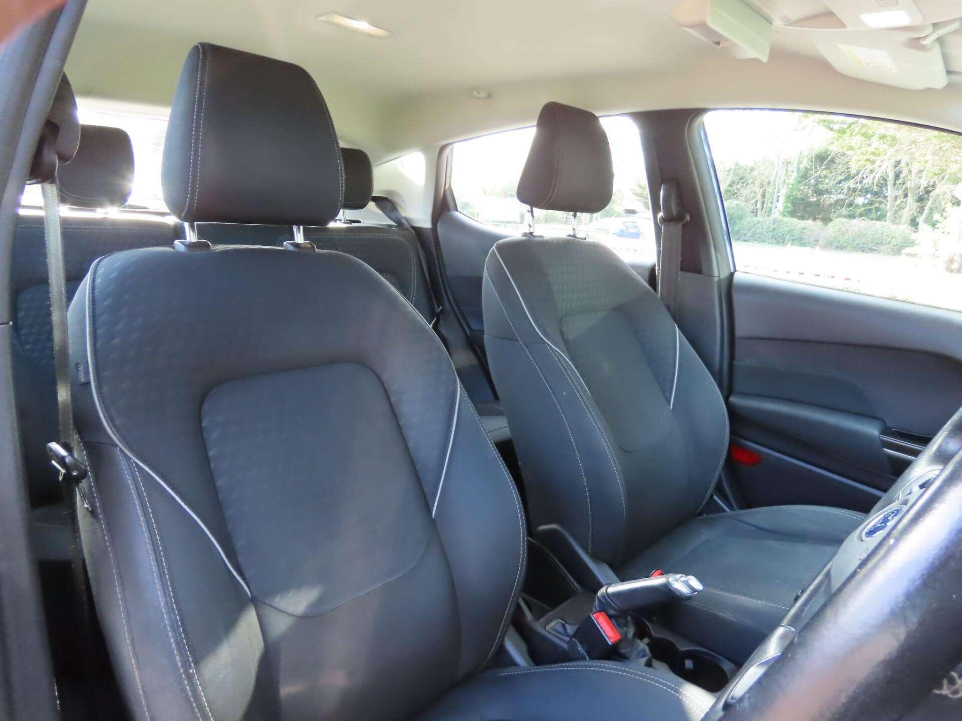 Ford Fiesta view 8