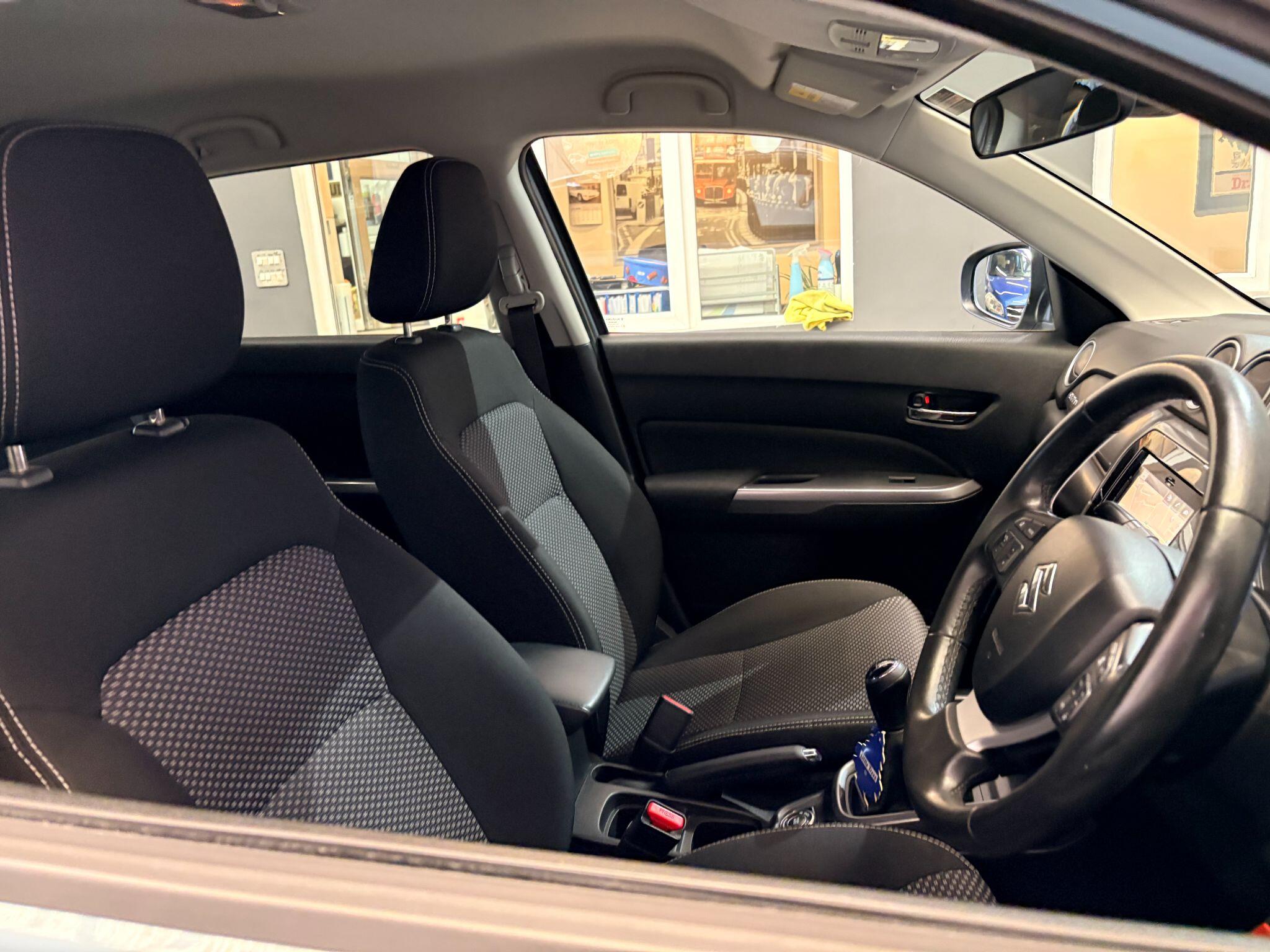 Suzuki Vitara view 28