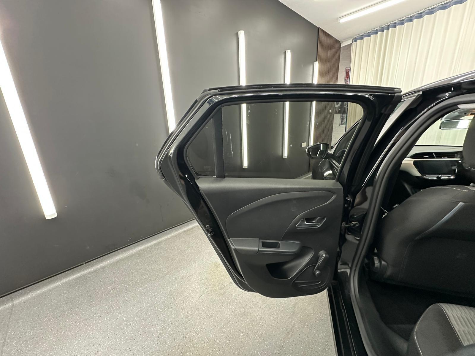 Vauxhall Corsa view 24