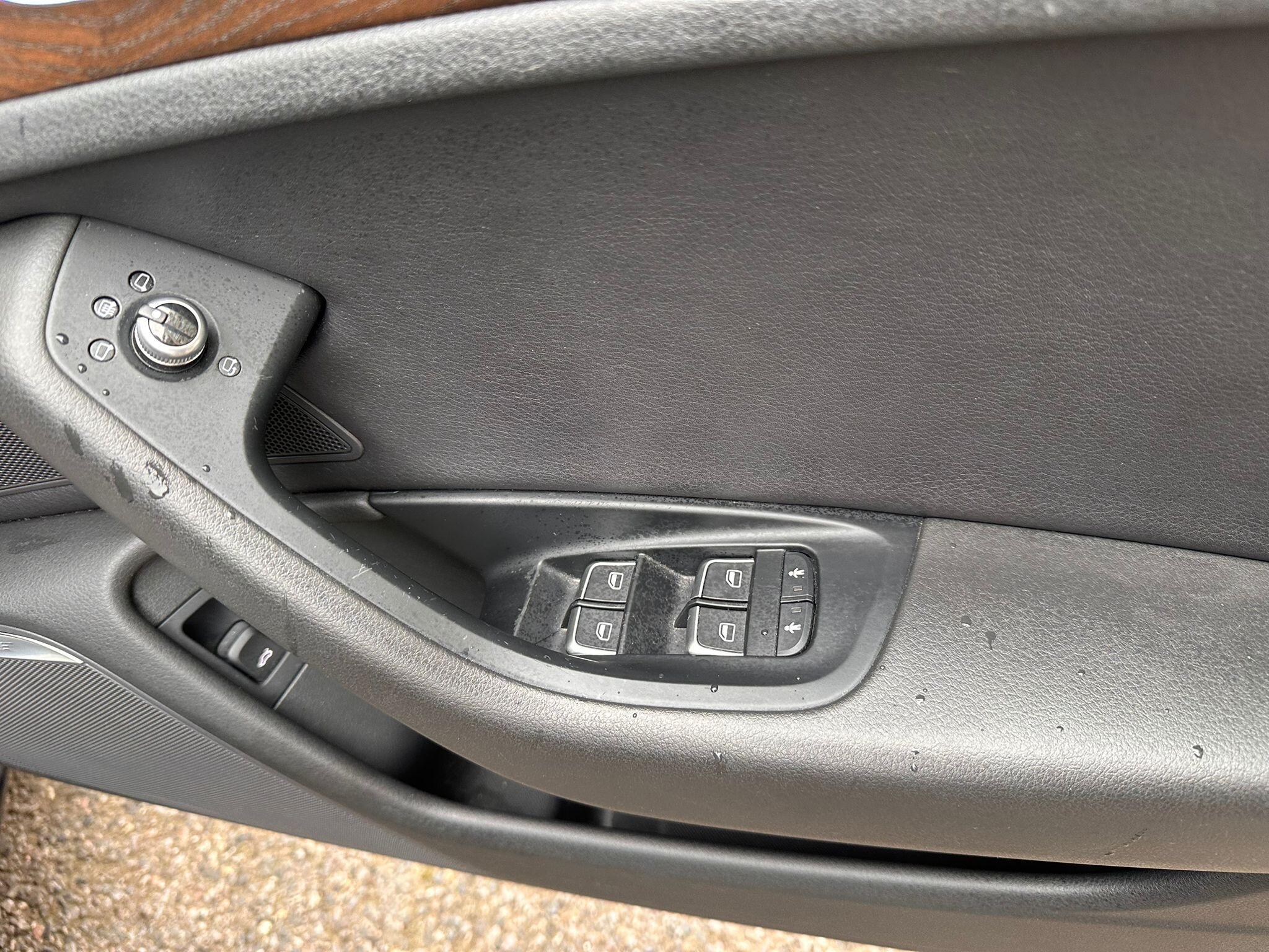 Audi A6 Avant view 23