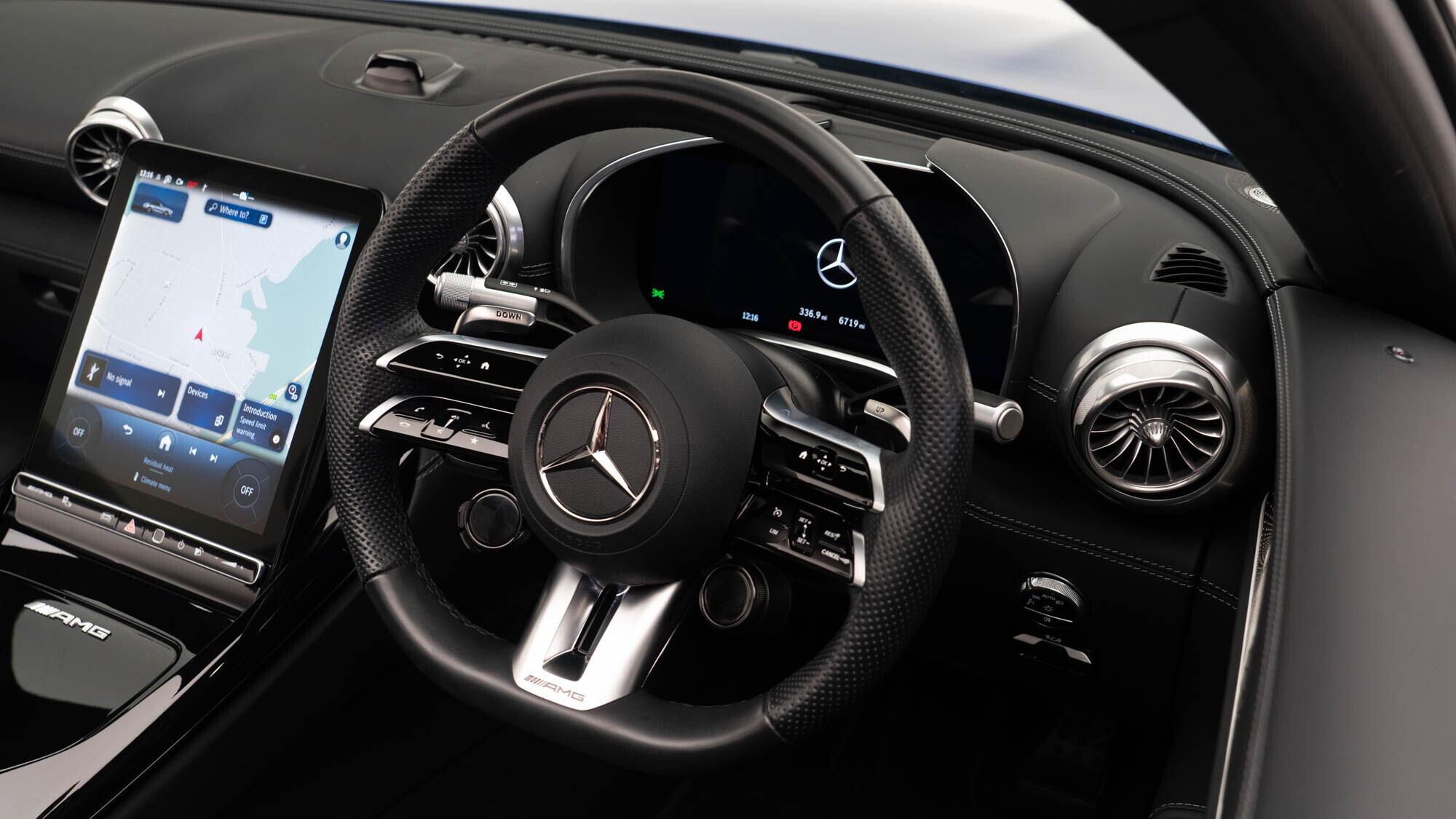 Mercedes-Benz SL view 21