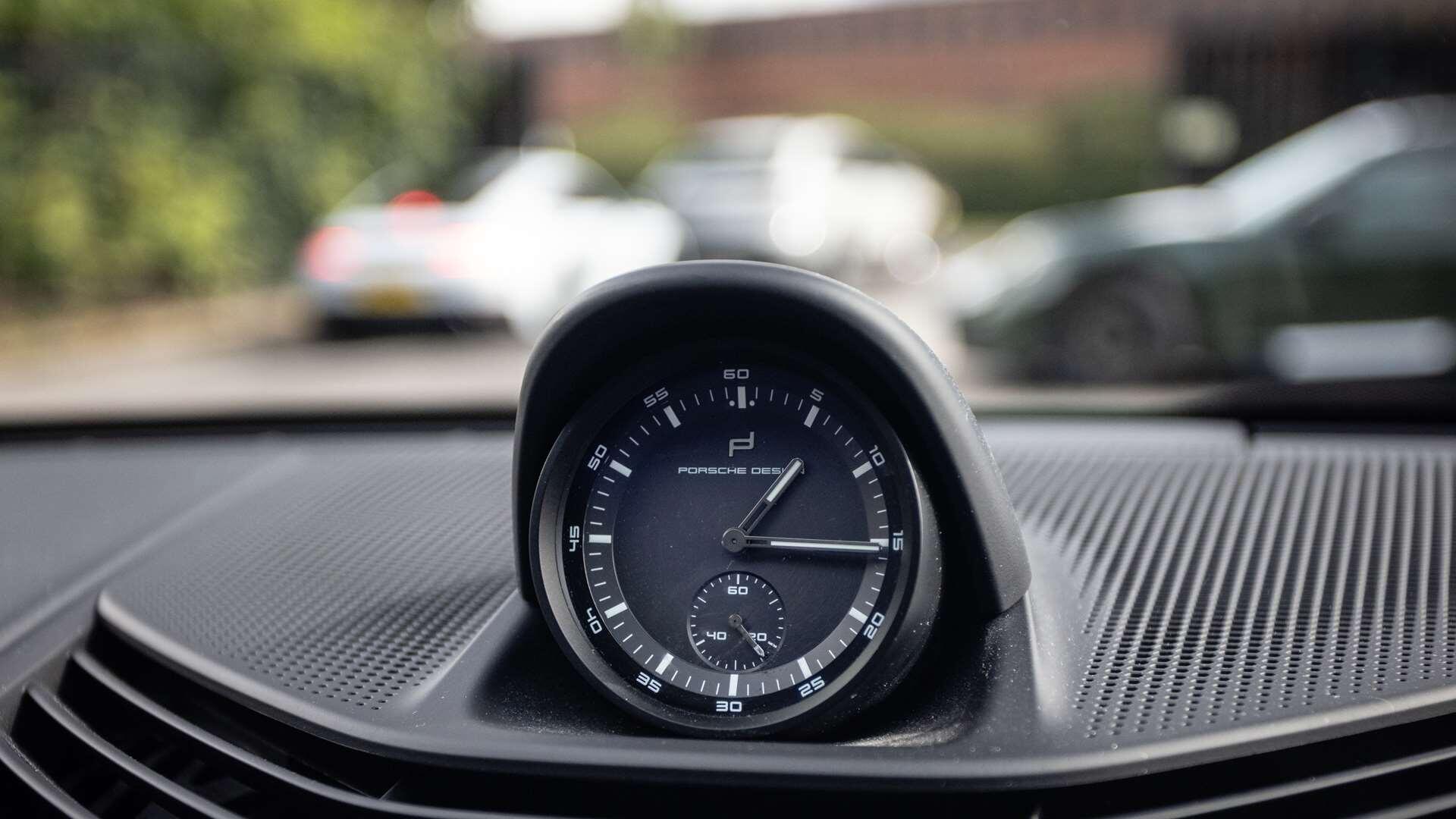 Porsche Taycan view 22