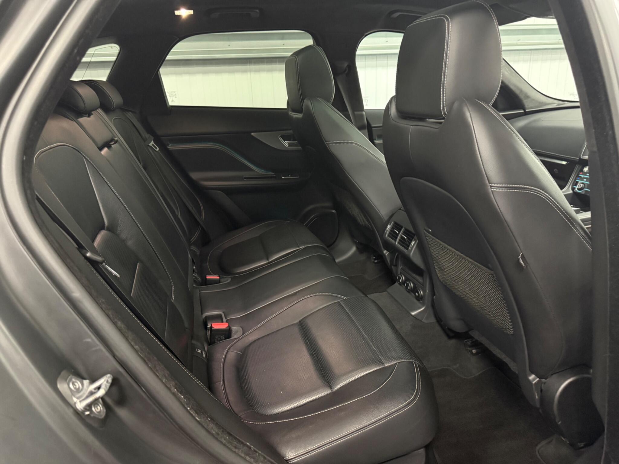 Jaguar F-Pace view 34