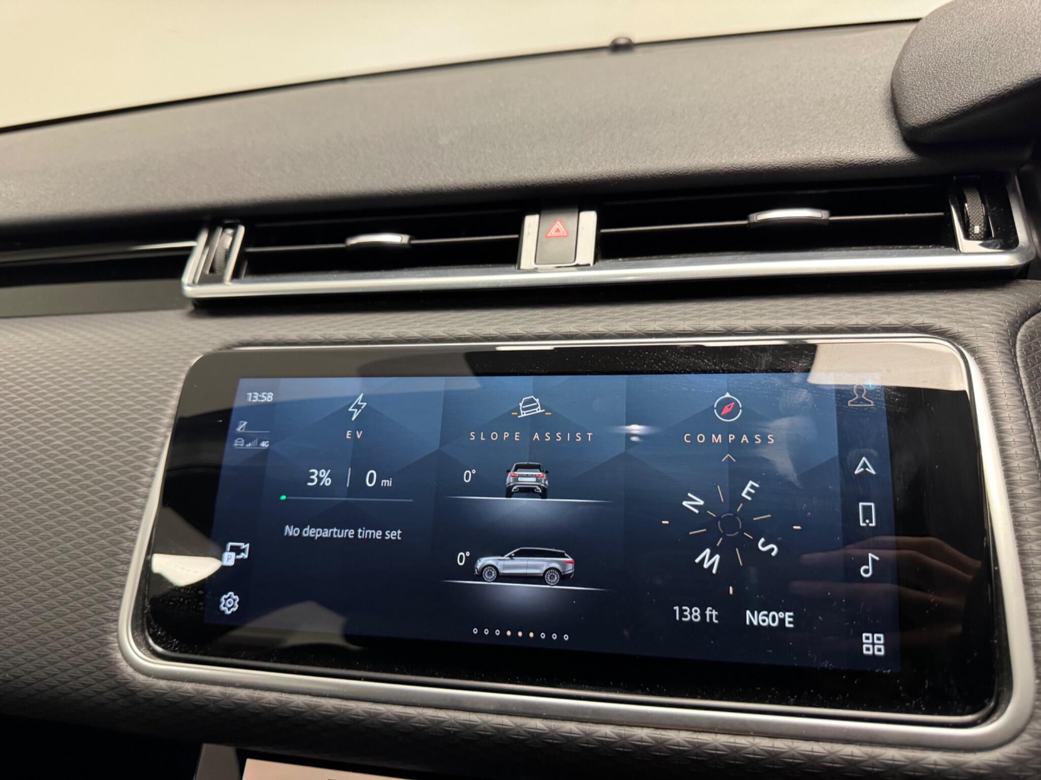 Land Rover Range Rover Velar view 21