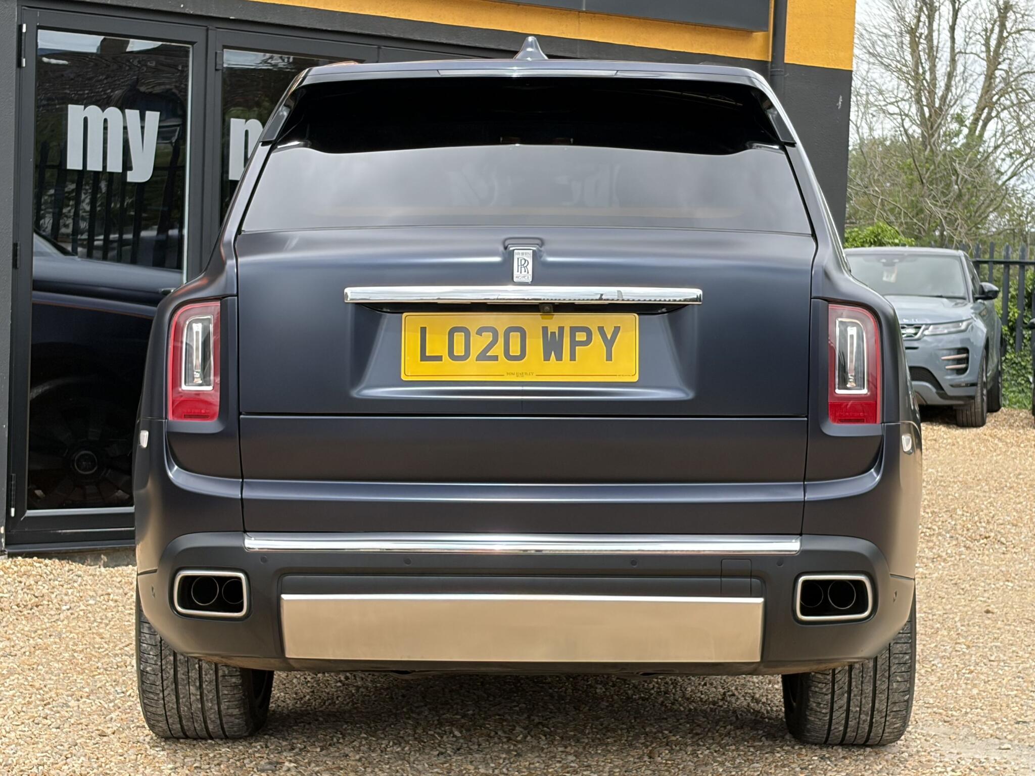 Rolls-Royce Cullinan view 11