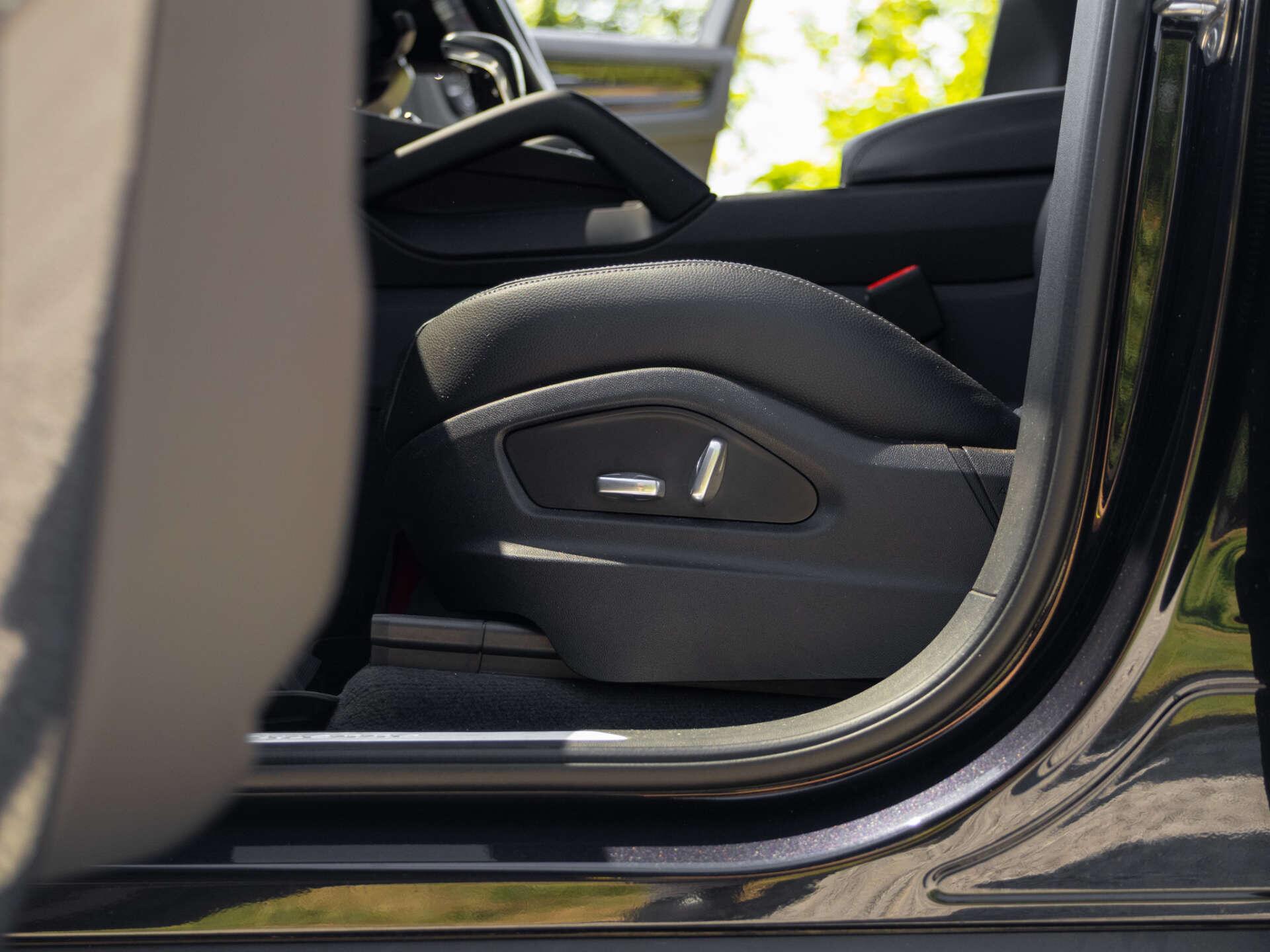 Porsche Cayenne view 38
