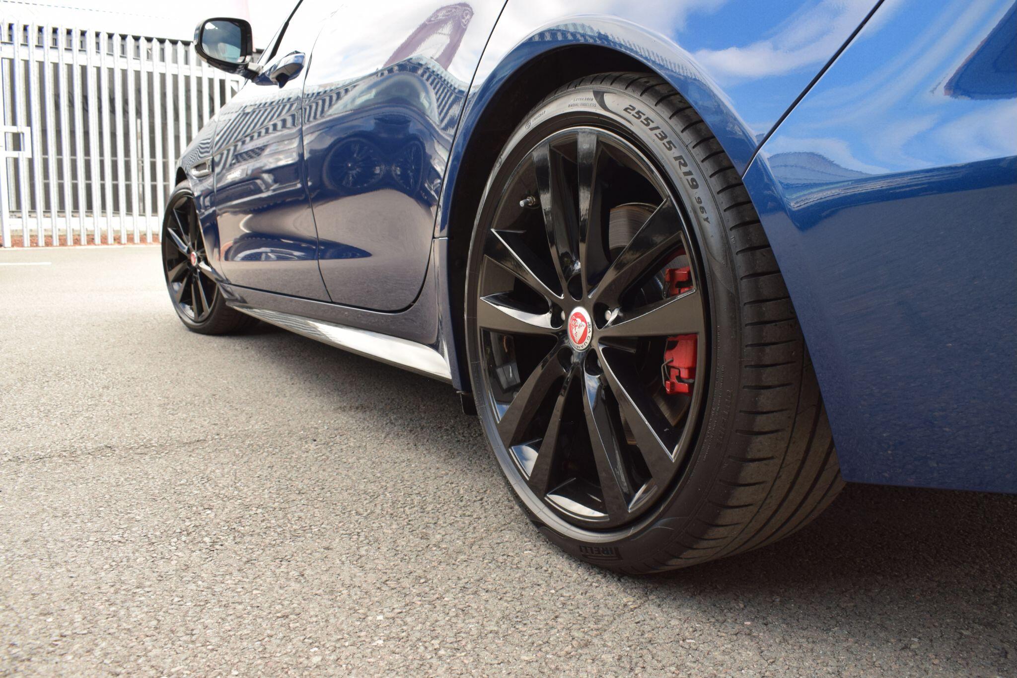 Jaguar Xe view 48