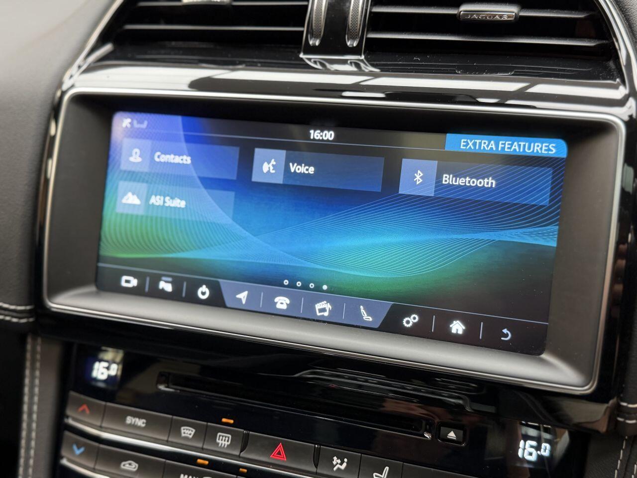 Jaguar F-Pace view 49