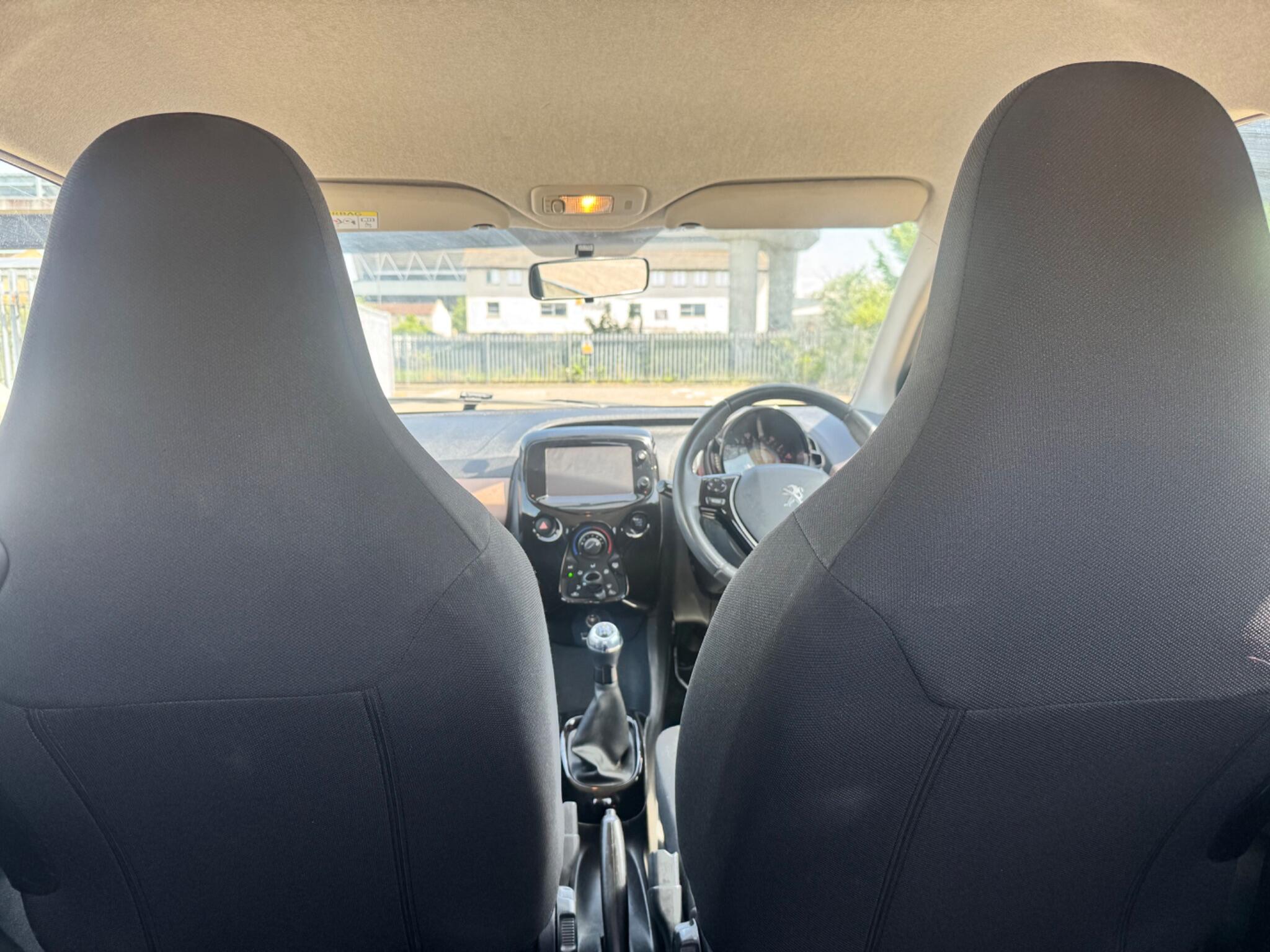 Peugeot 108 view 24