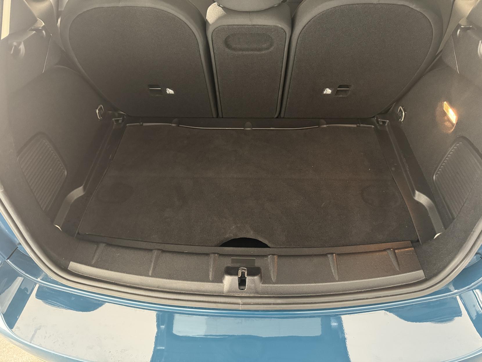 Mini Countryman view 69