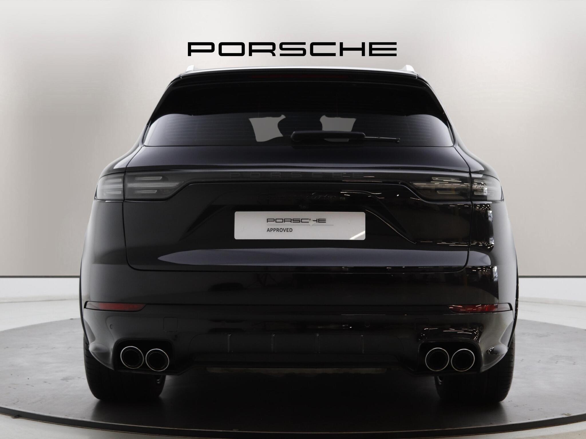 Porsche Cayenne view 5