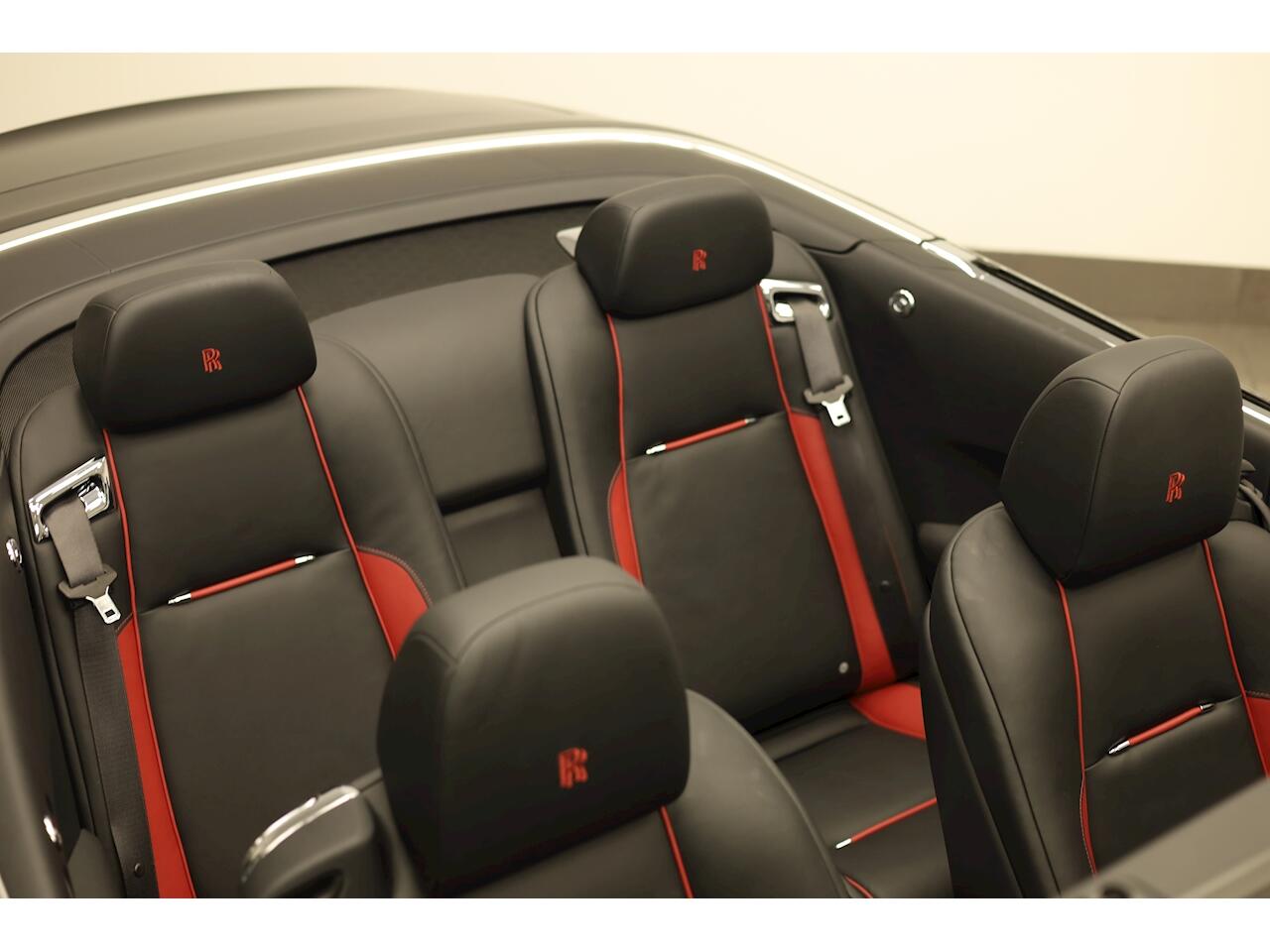 Rolls-Royce Dawn view 35