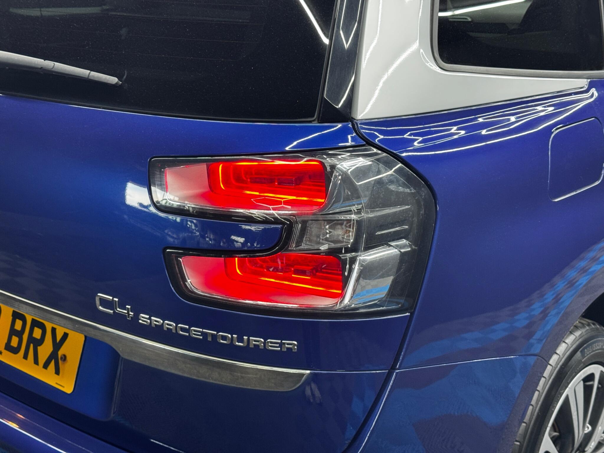 Citroen Grand C4 Spacetourer view 44