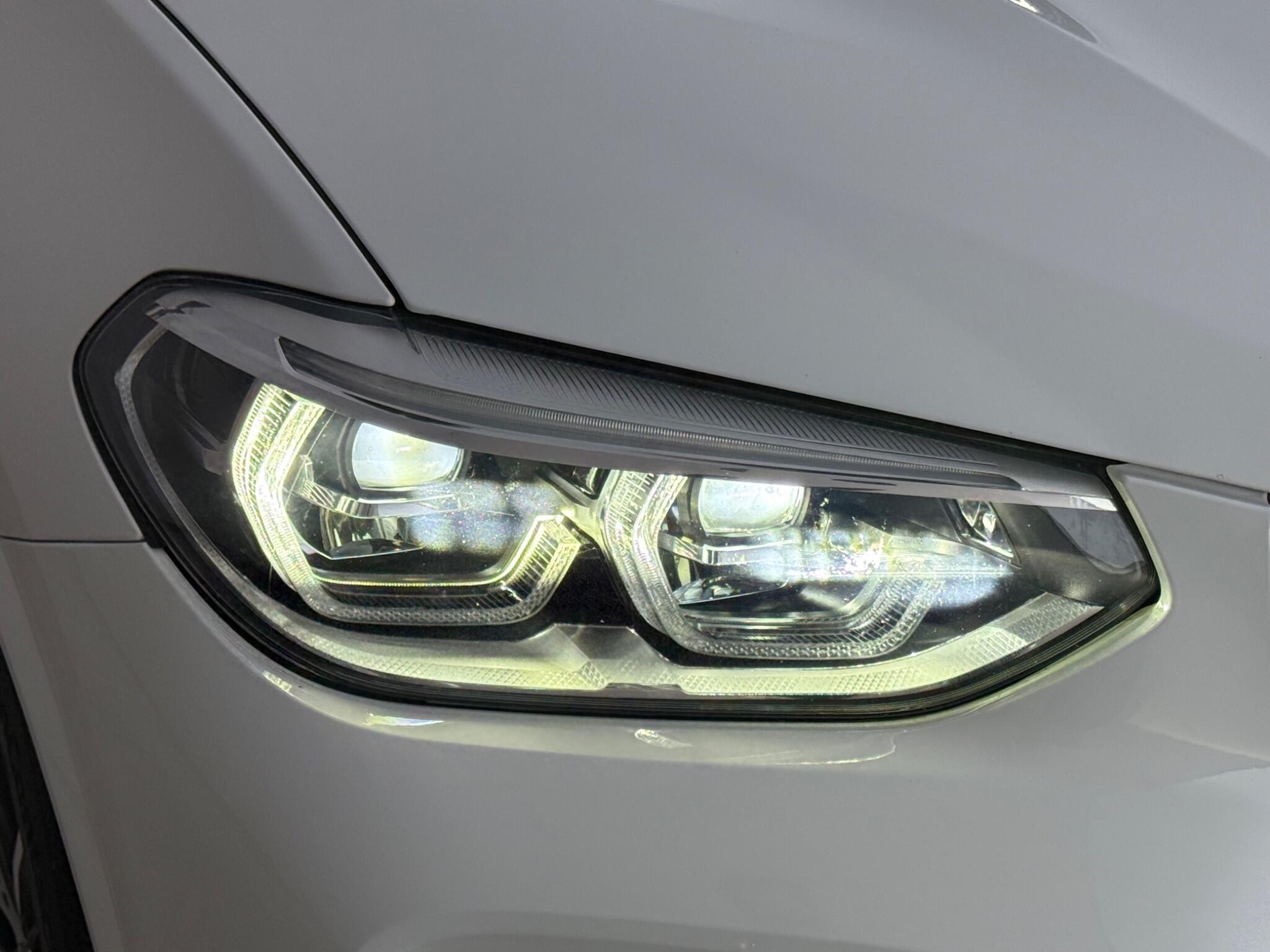 BMW X3 view 13