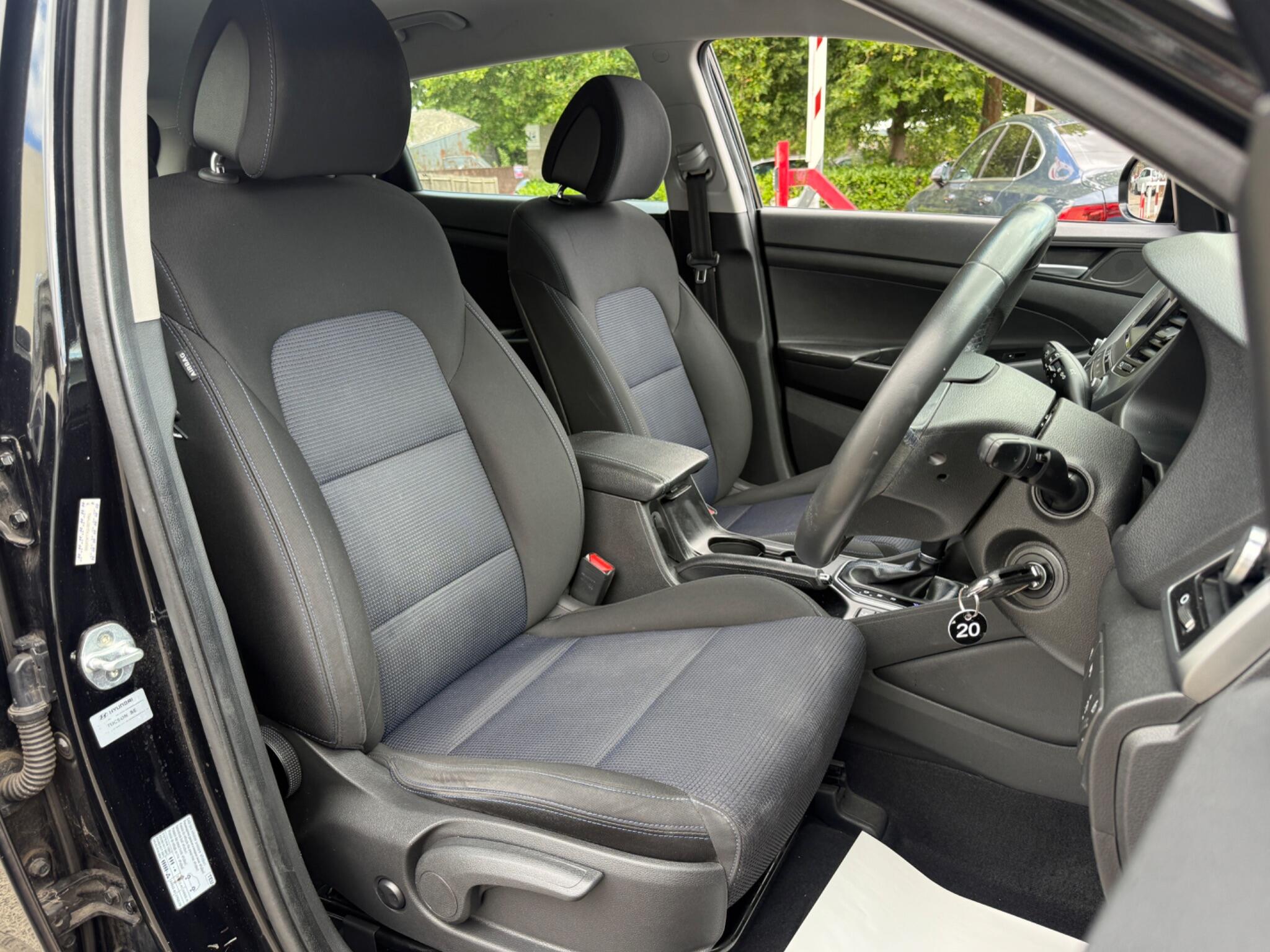Hyundai TUCSON - Image 30
